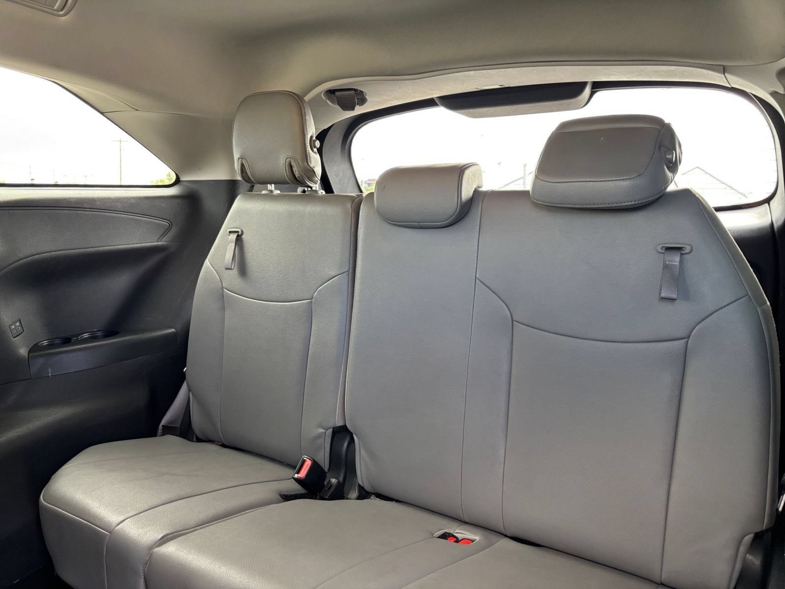 Thumbnail: 2025 Toyota Sienna - 30