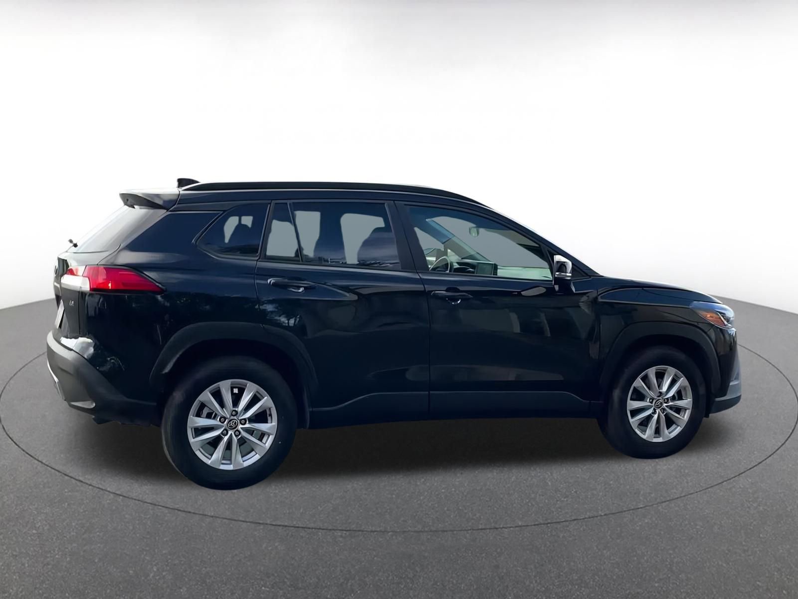 Thumbnail: 2025 Toyota Corolla Cross - 15