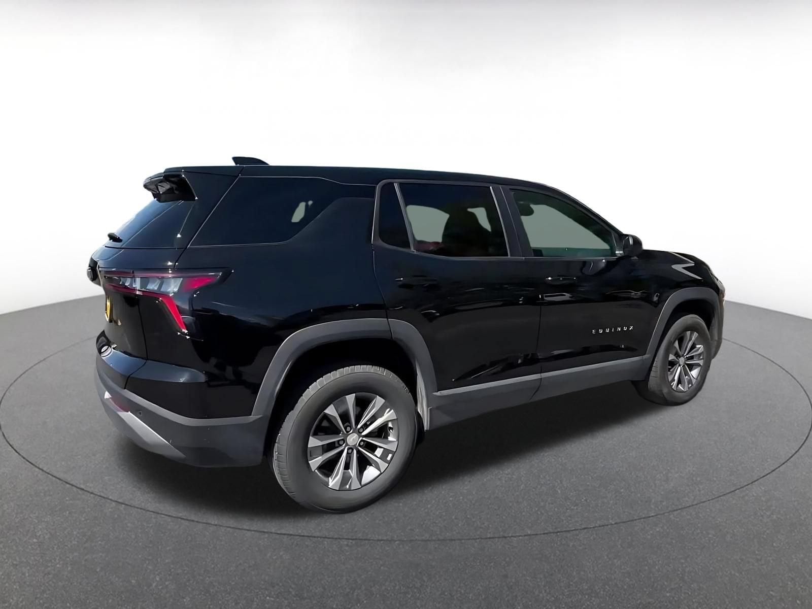 Thumbnail: 2025 Chevrolet Equinox - 15