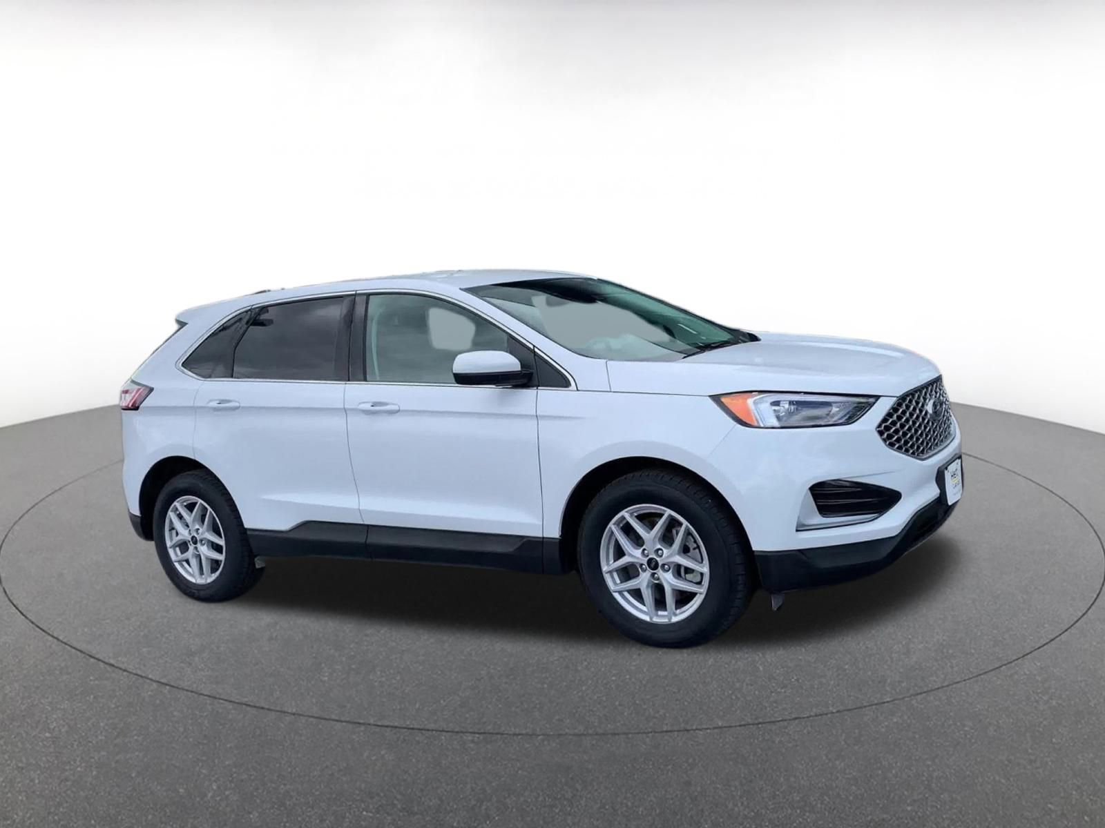 Thumbnail: 2024 Ford Edge - 2