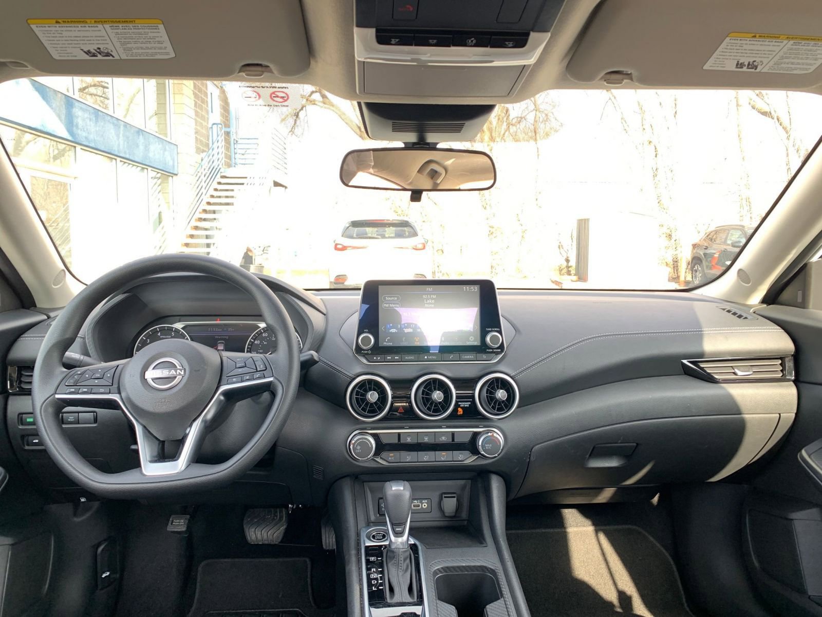 Thumbnail: 2025 Nissan Sentra - 31