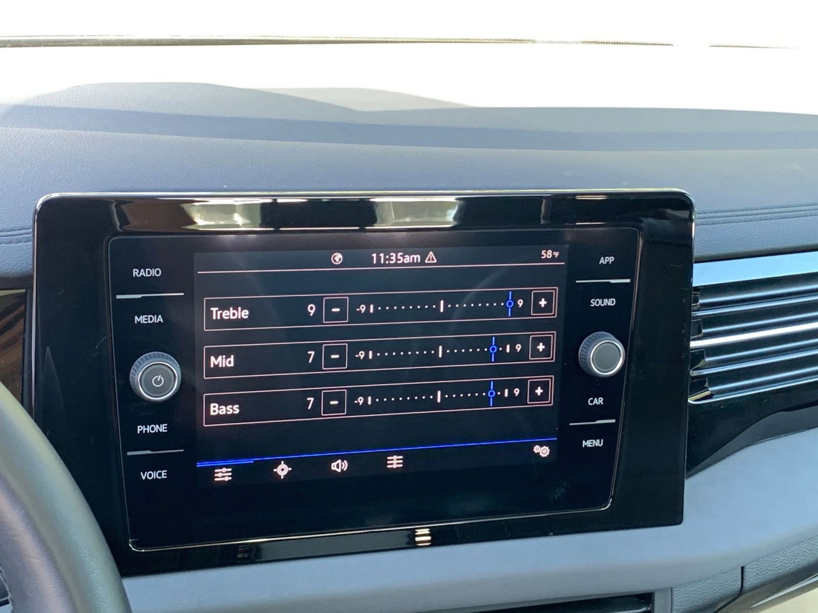 Thumbnail: 2025 Volkswagen Jetta - 21