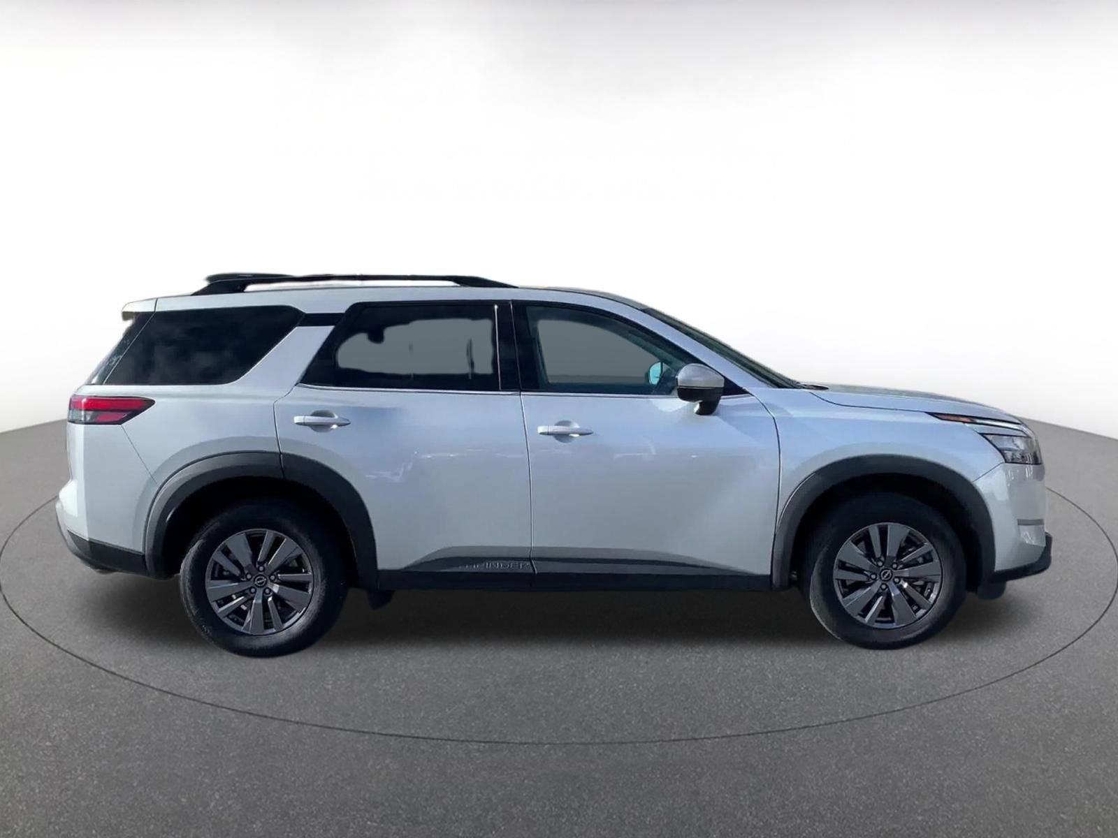 Thumbnail: 2025 Nissan Pathfinder - 16