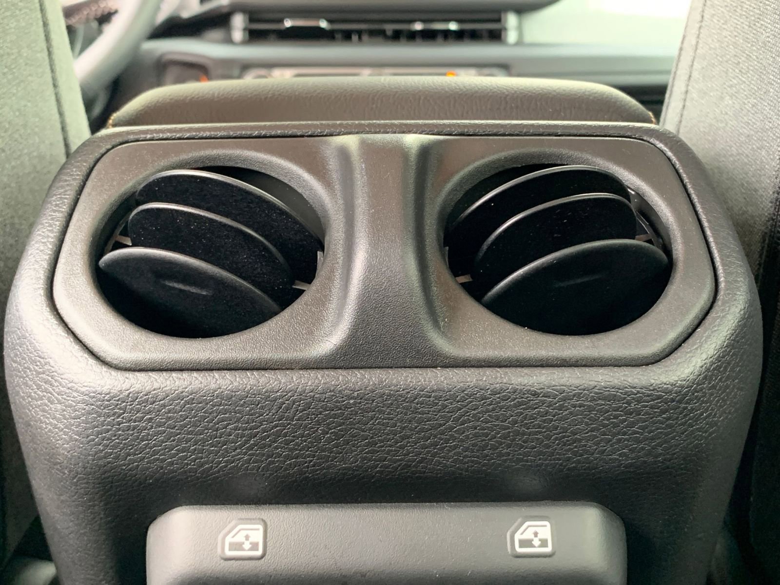 Thumbnail: 2025 Jeep Wrangler - 23