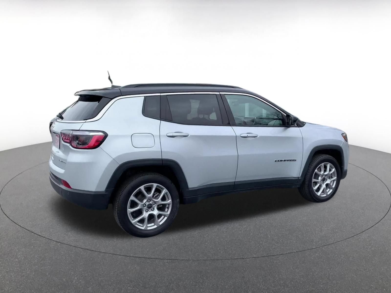 Thumbnail: 2025 Jeep Compass - 12