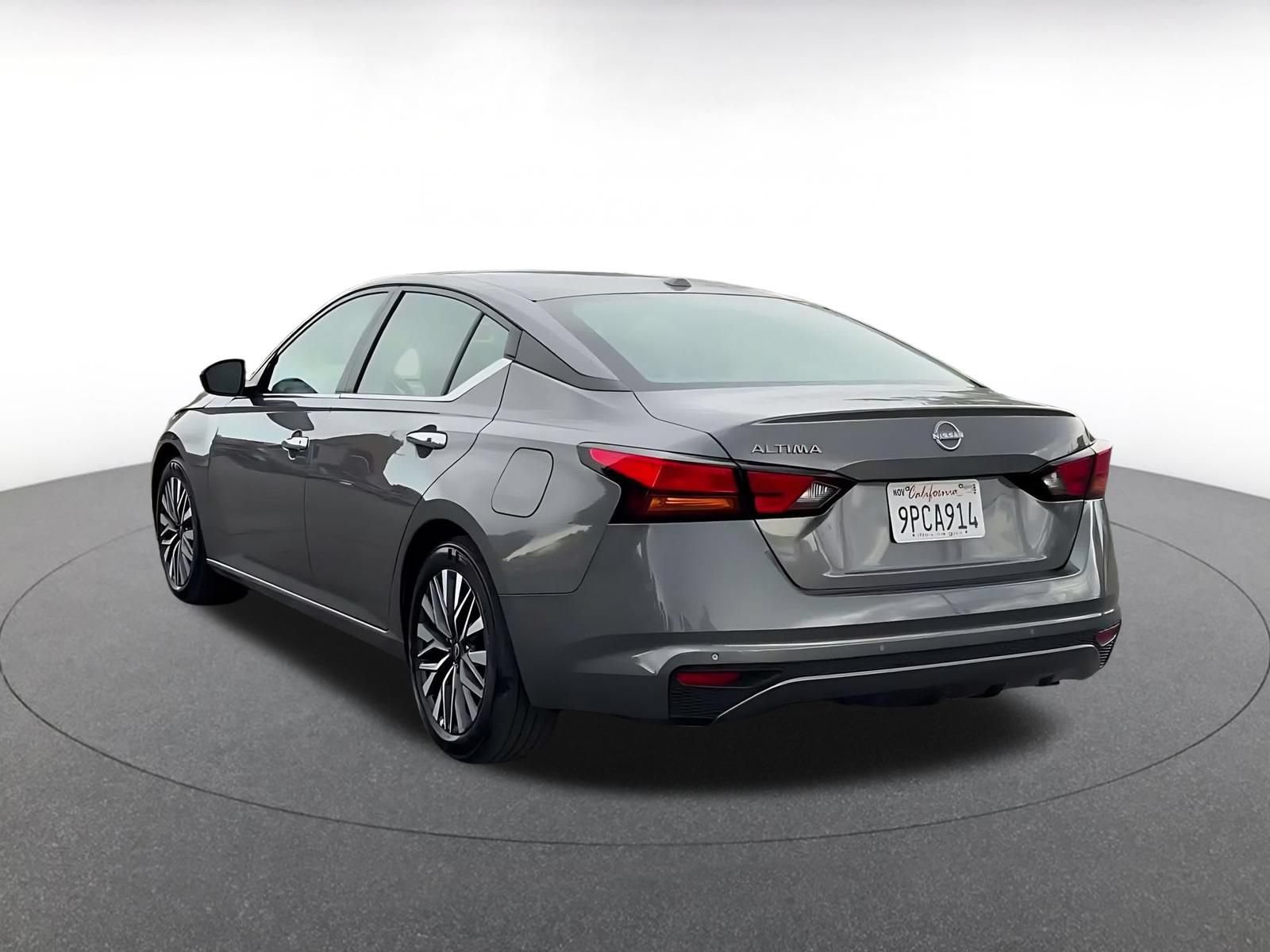 Thumbnail: 2025 Nissan Altima - 9