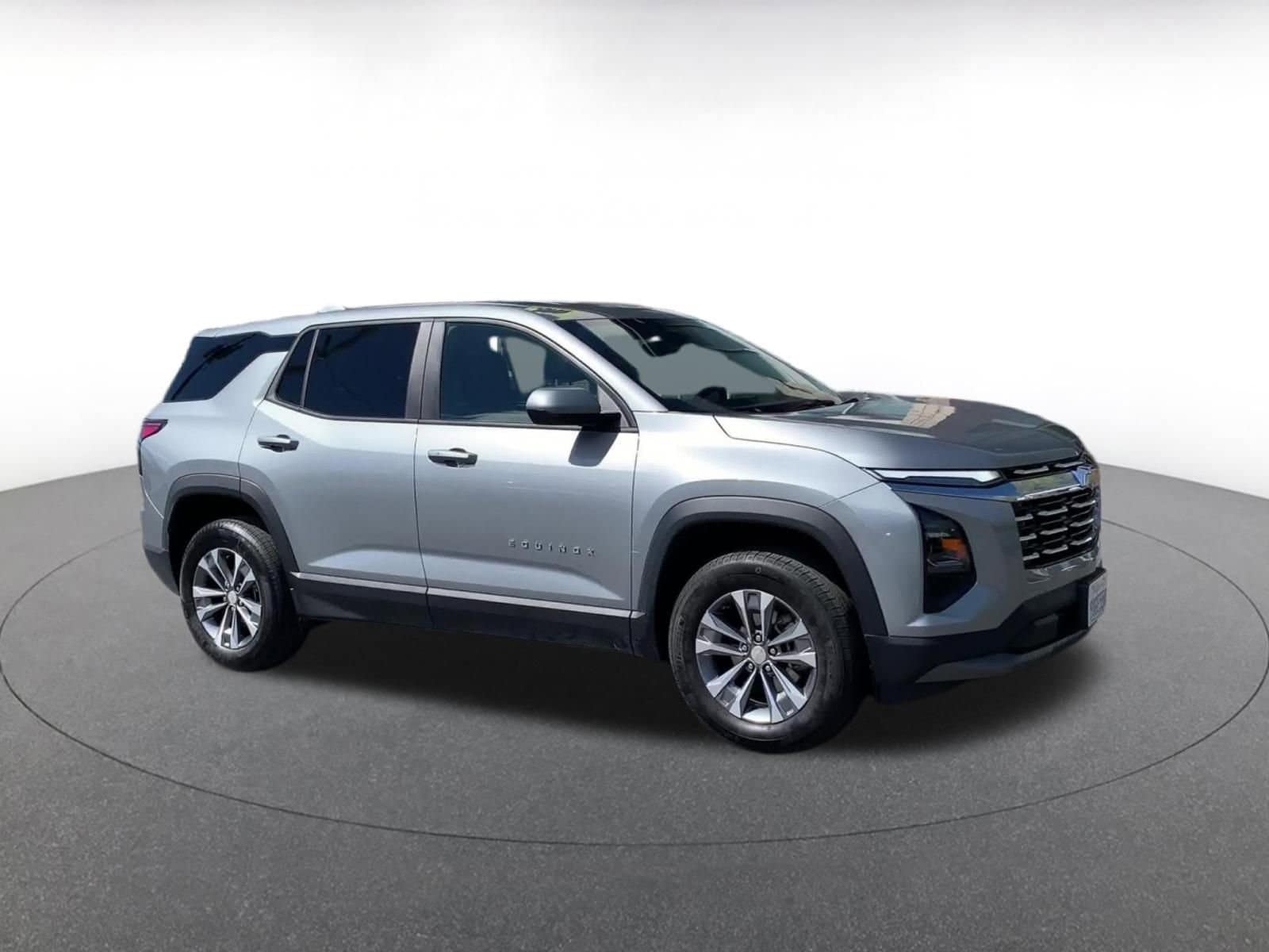 Thumbnail: 2025 Chevrolet Equinox - 2