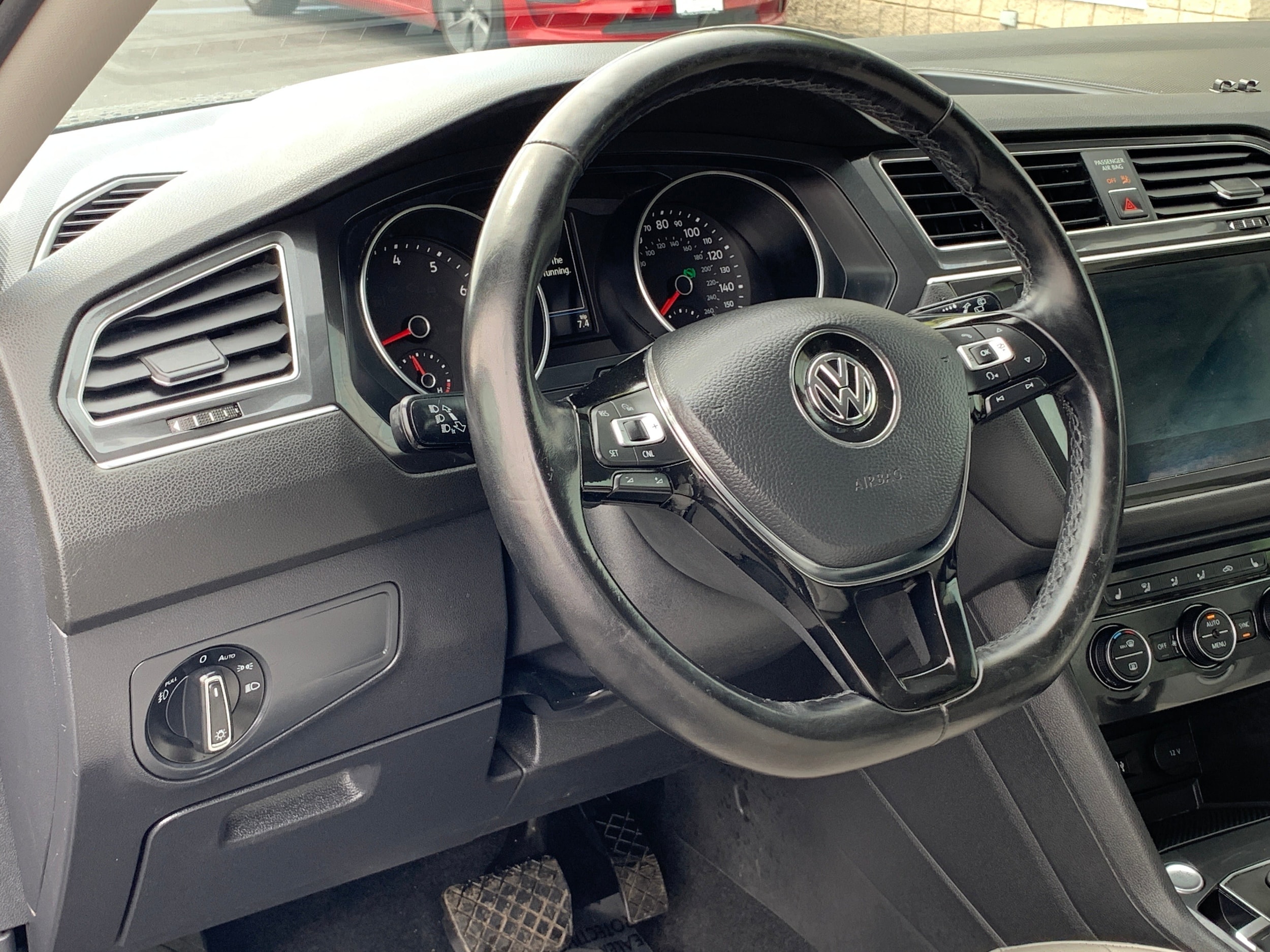 2018 Volkswagen Tiguan 2.0T 34