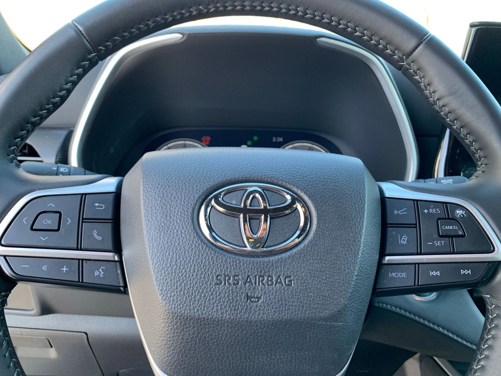 Thumbnail: 2025 Toyota Highlander - 29