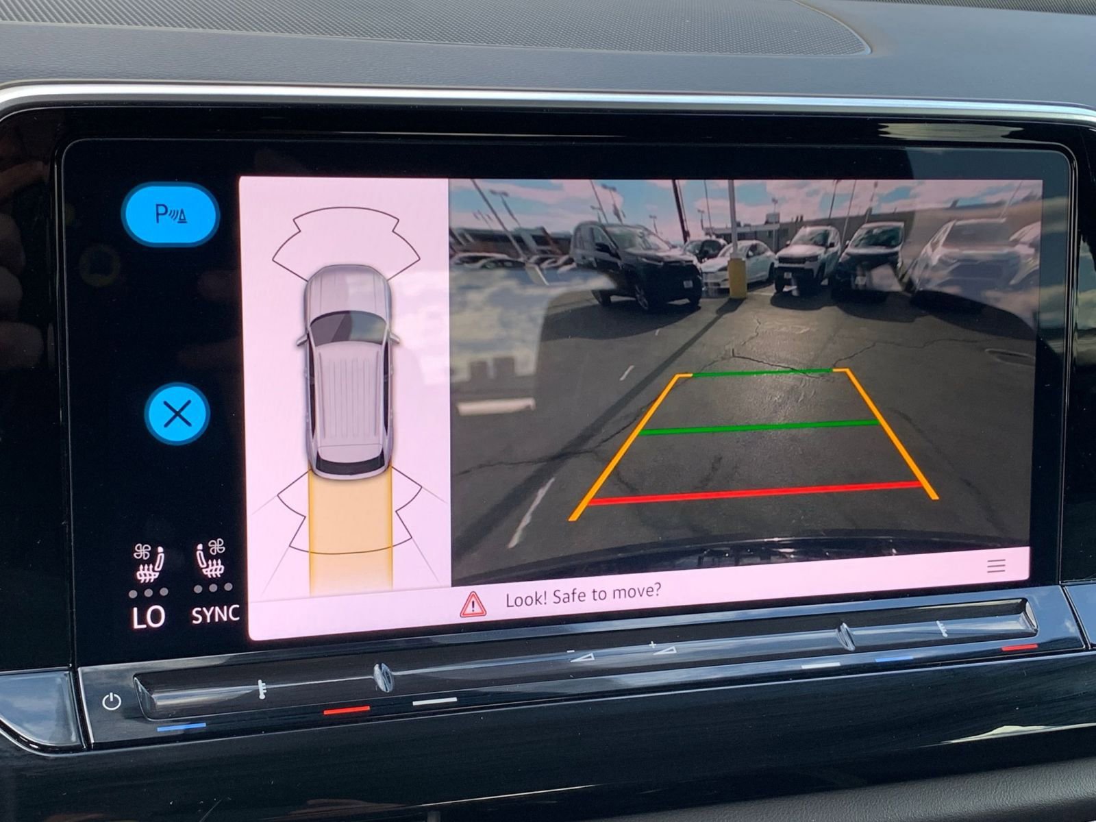 Thumbnail: 2025 Volkswagen Atlas - 17