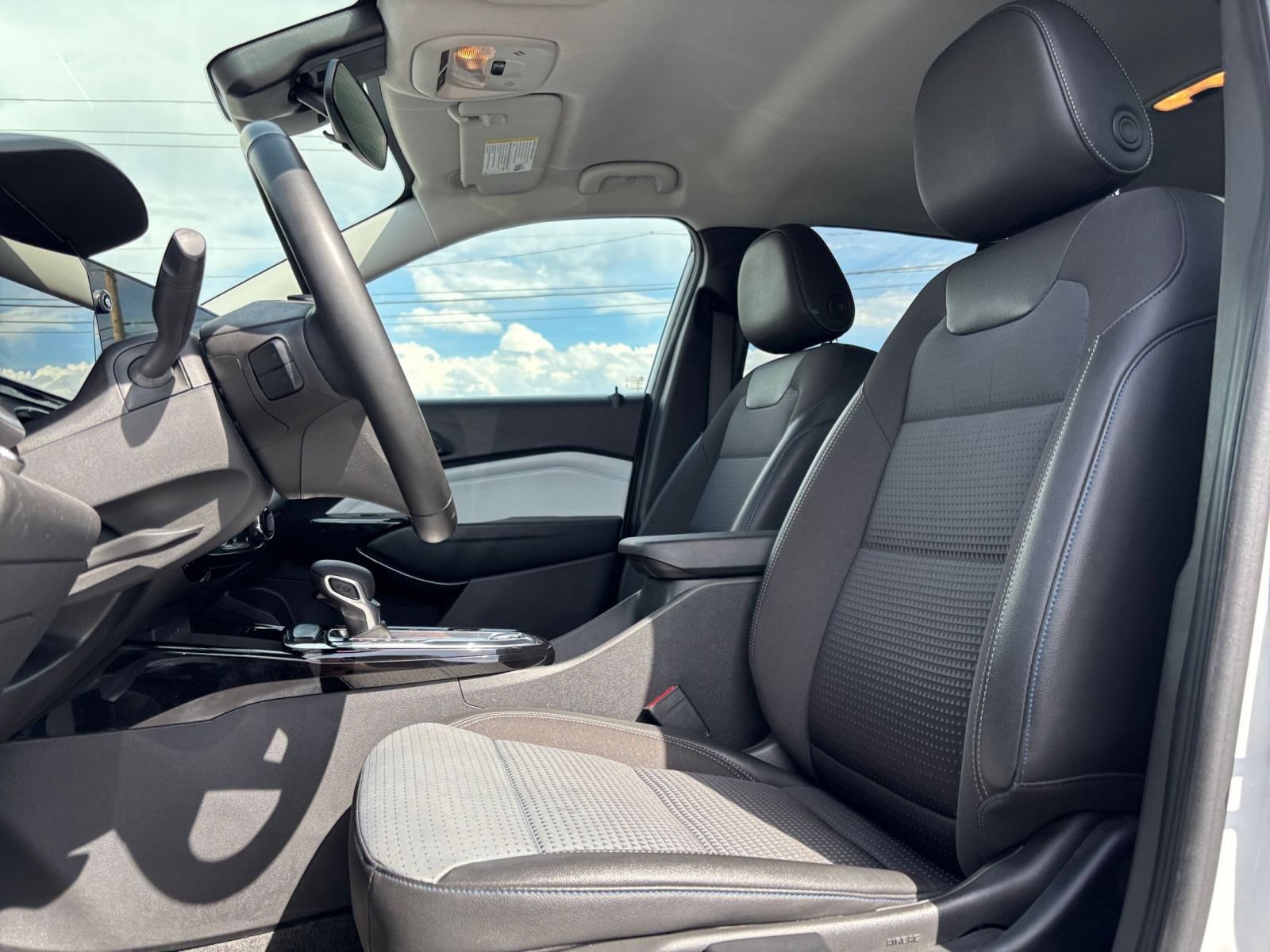 Thumbnail: 2025 Chevrolet Trax - 21
