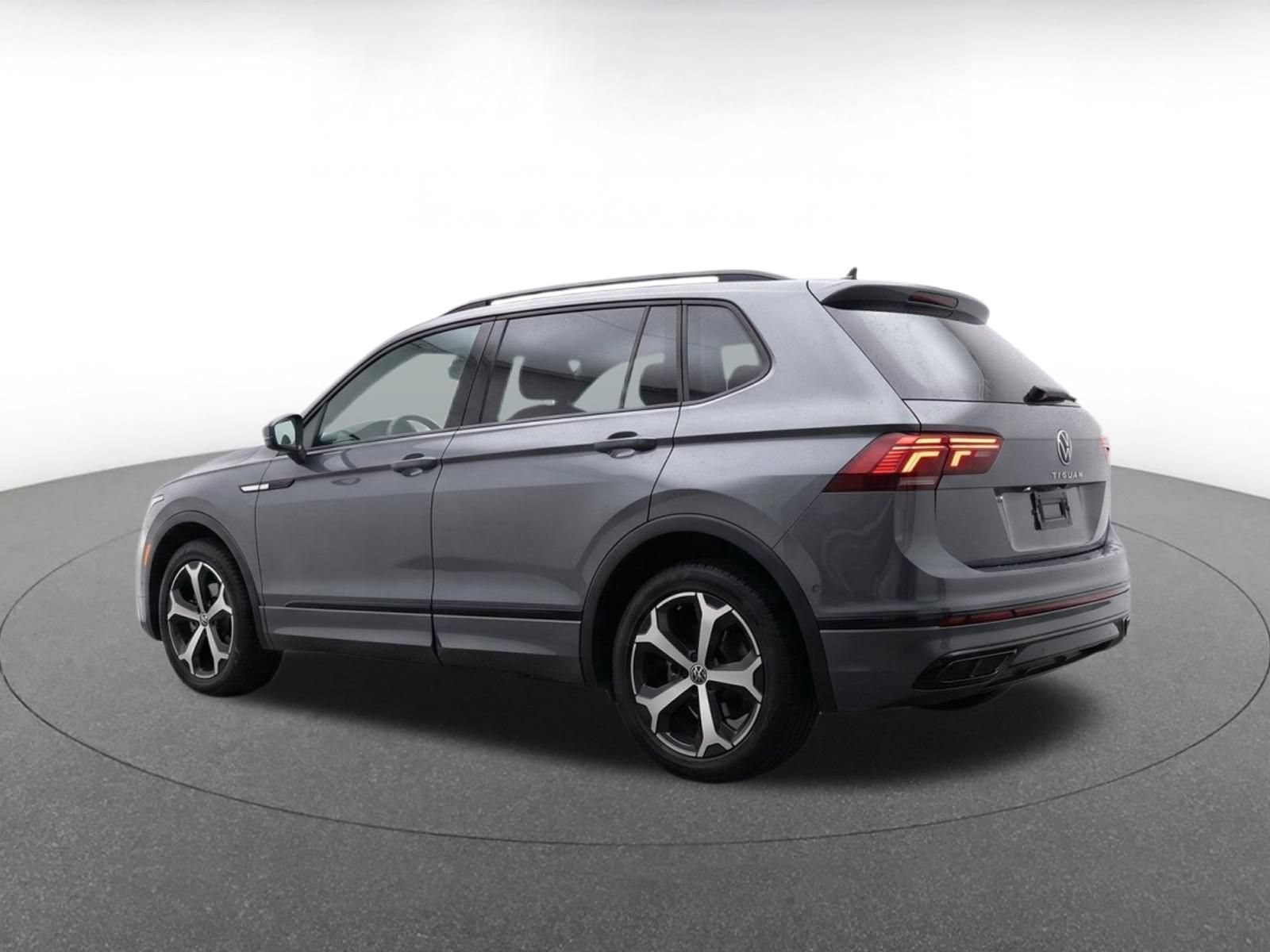 Thumbnail: 2026 Volkswagen Tiguan - 5