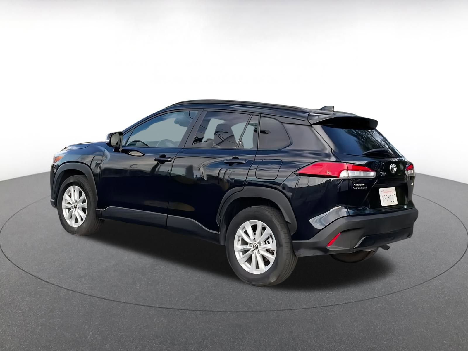 Thumbnail: 2025 Toyota Corolla Cross - 10