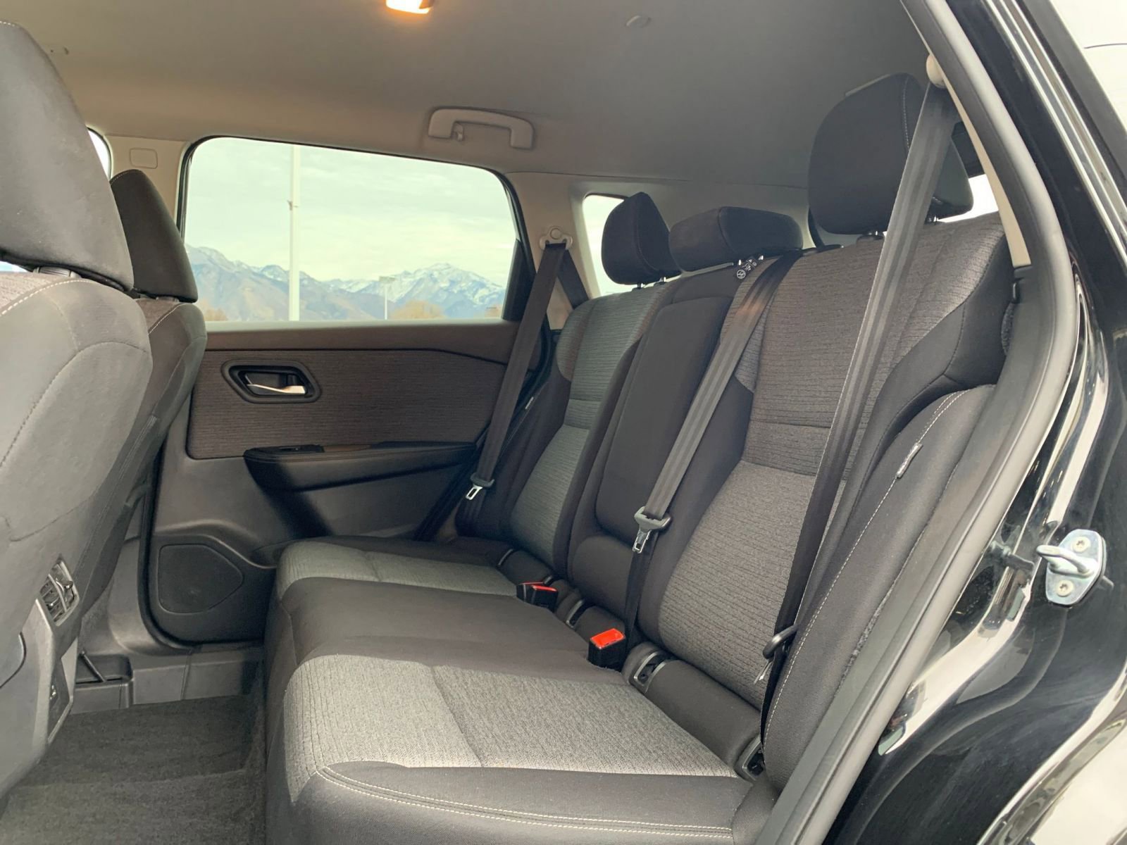 Thumbnail: 2023 Nissan Rogue - 25