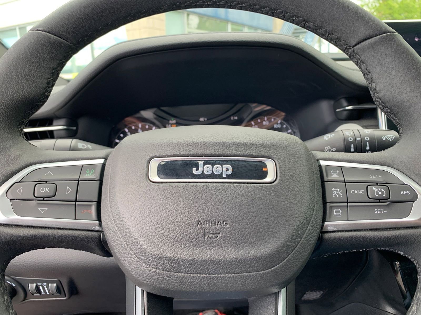 Thumbnail: 2025 Jeep Compass - 29