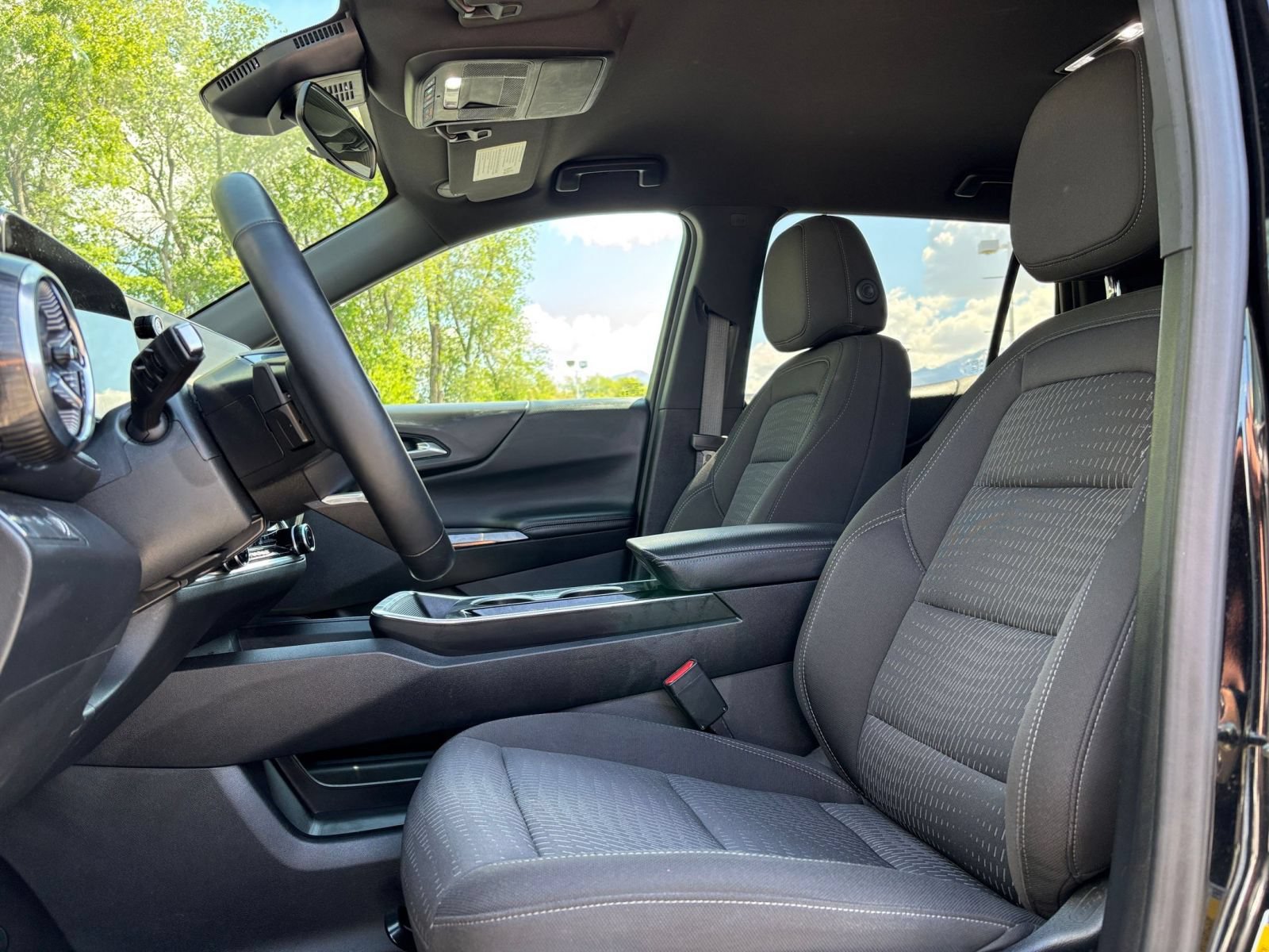 Thumbnail: 2025 Chevrolet Equinox - 28