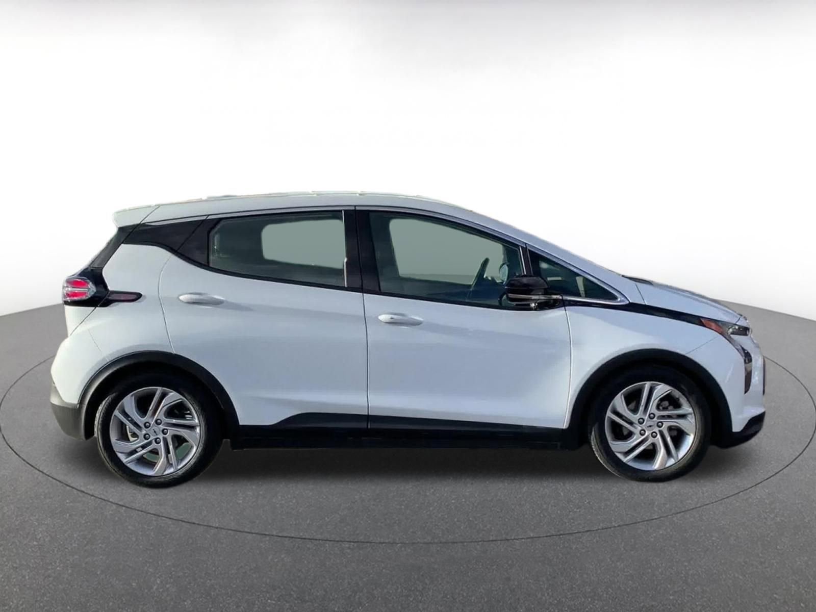 2022 Chevrolet Bolt EV 1LT 16