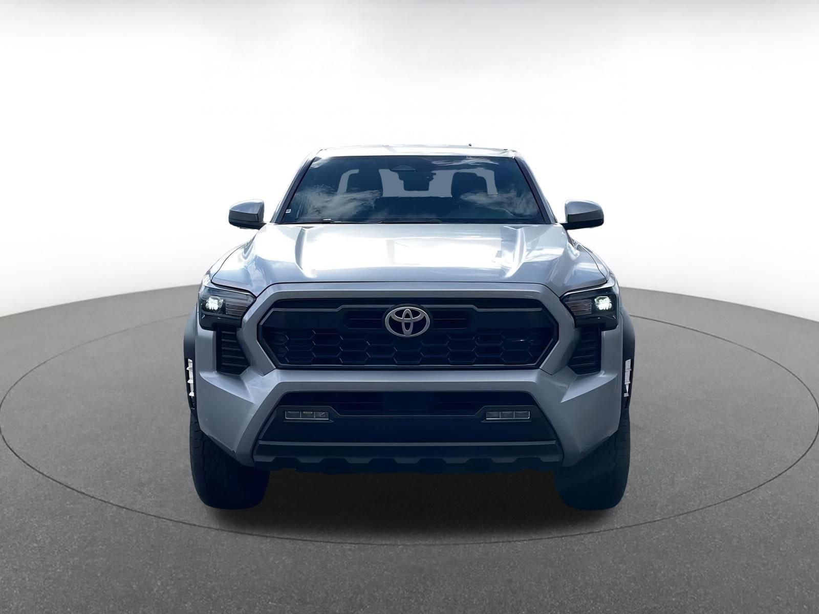 Thumbnail: 2025 Toyota Tacoma - 4