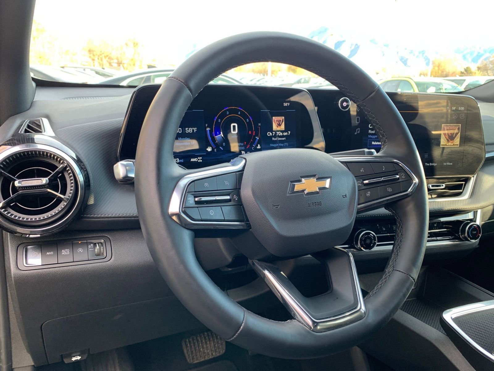 Thumbnail: 2025 Chevrolet Equinox - 33