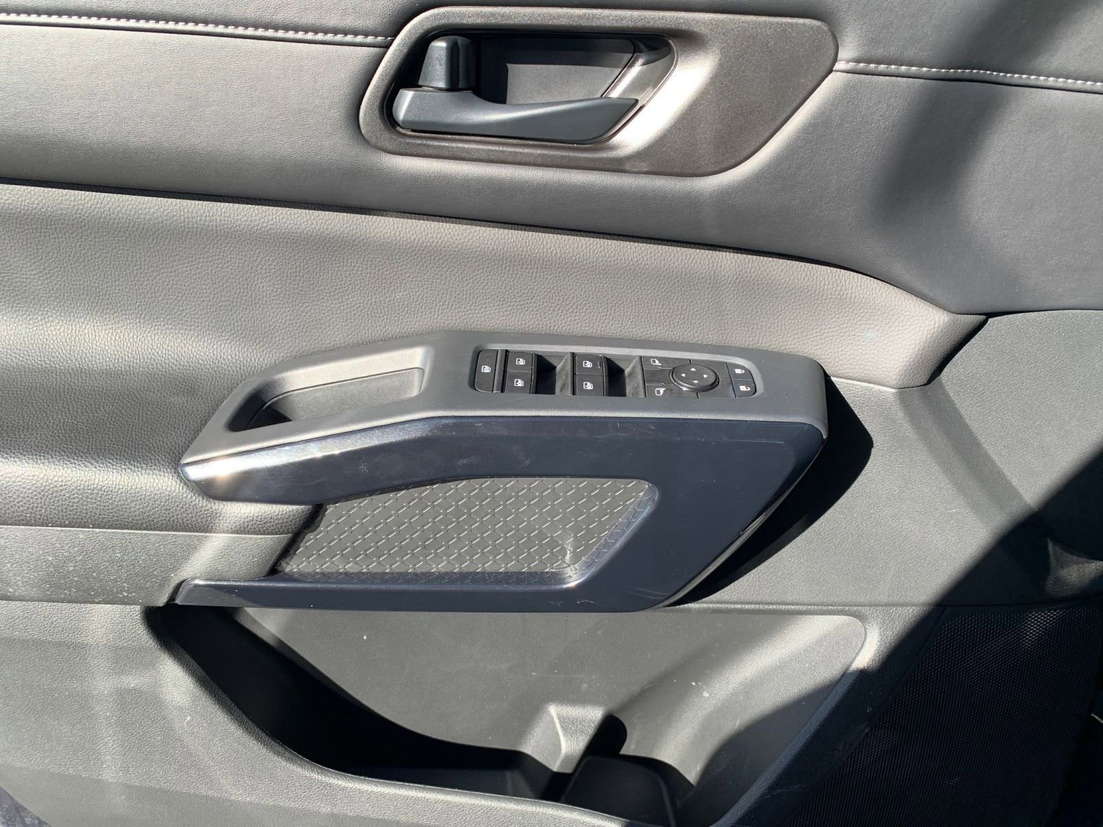 Thumbnail: 2025 Nissan Pathfinder - 18