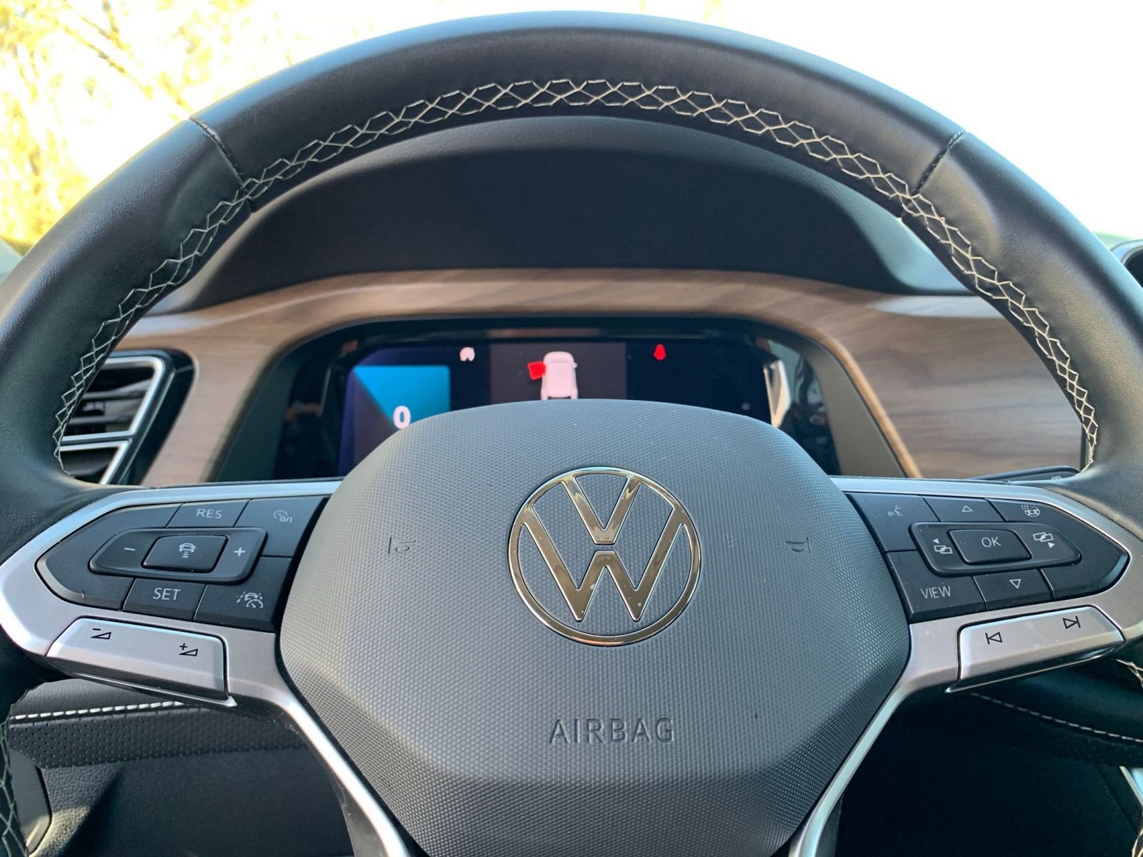 Thumbnail: 2025 Volkswagen Atlas - 28