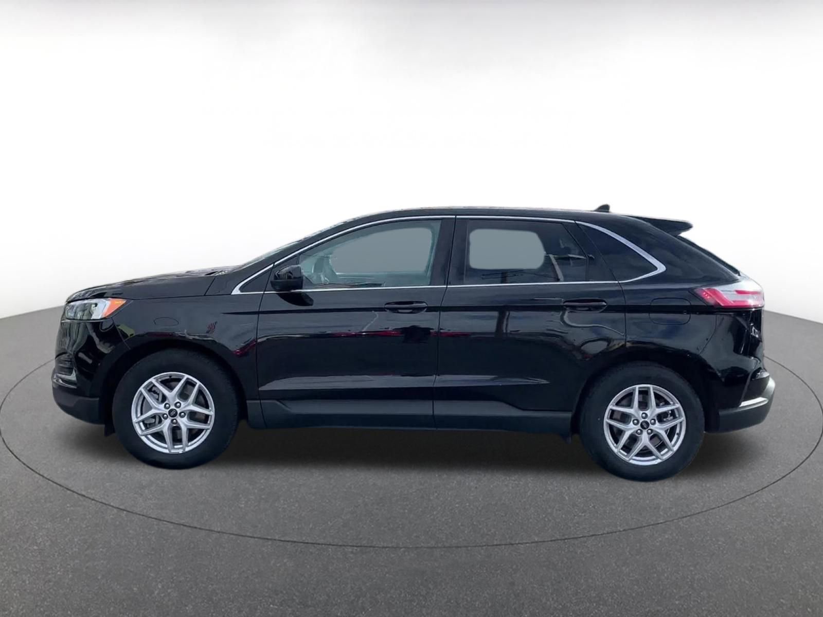 2024 Ford Edge SEL 8