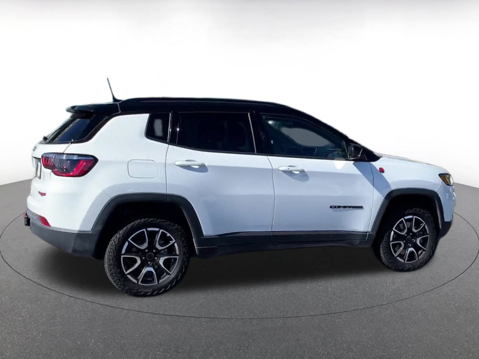 Thumbnail: 2025 Jeep Compass - 15