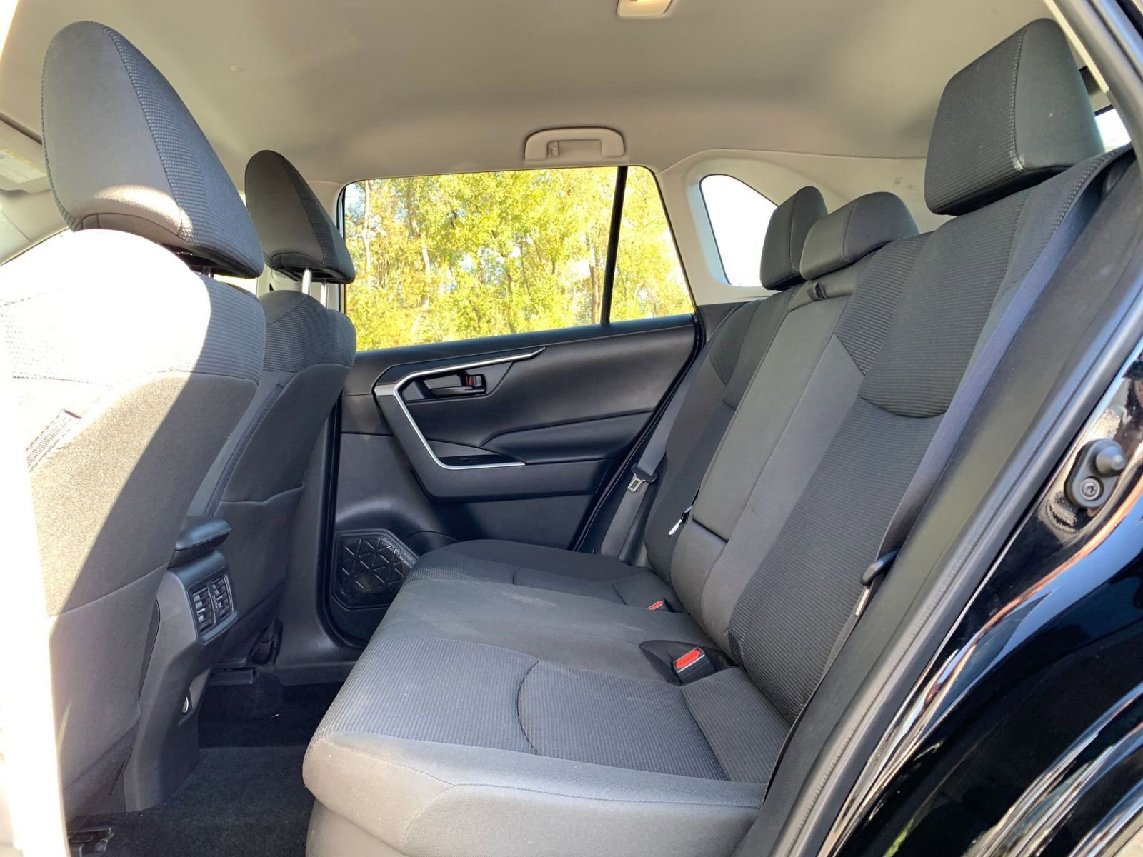 Thumbnail: 2025 Toyota RAV4 - 24