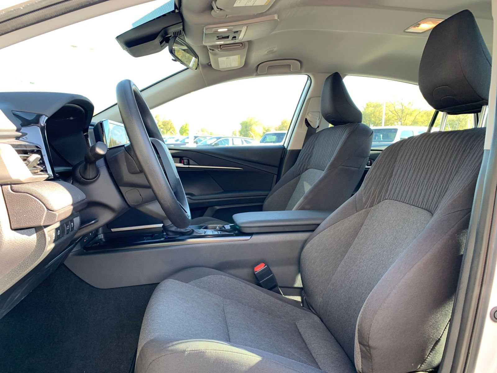 Thumbnail: 2025 Toyota Camry - 25