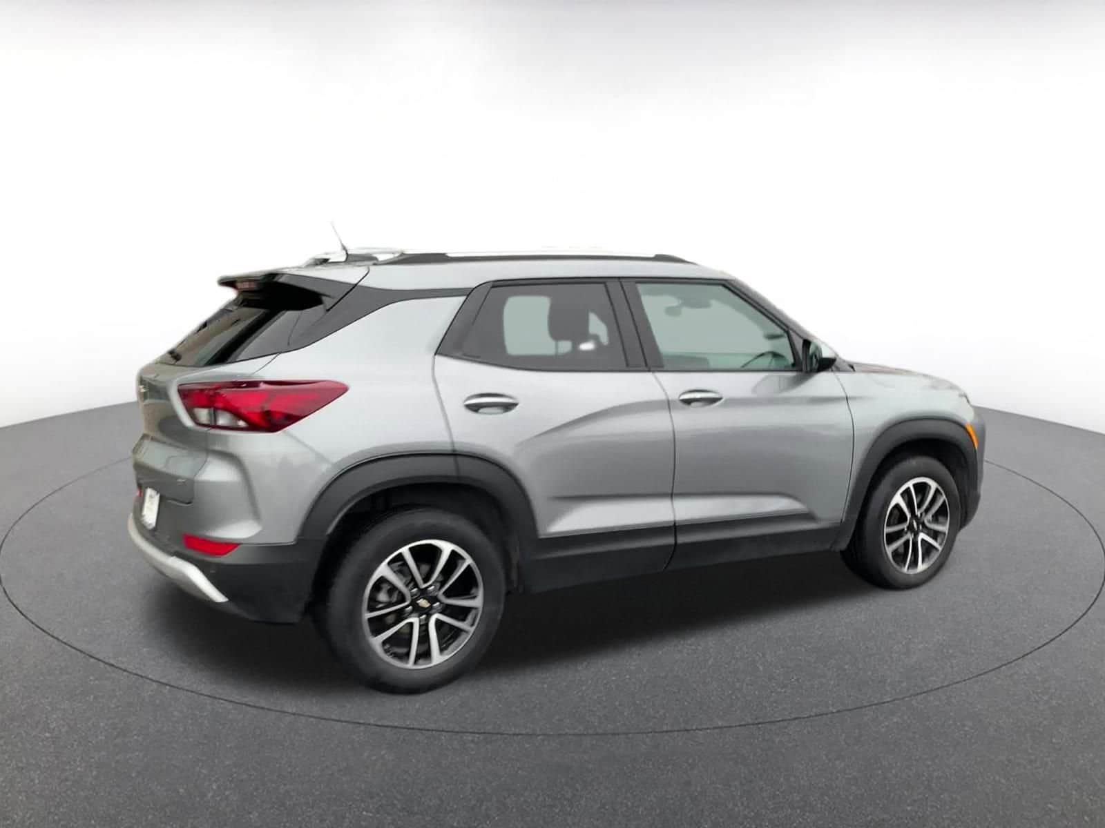 Thumbnail: 2025 Chevrolet TrailBlazer - 15