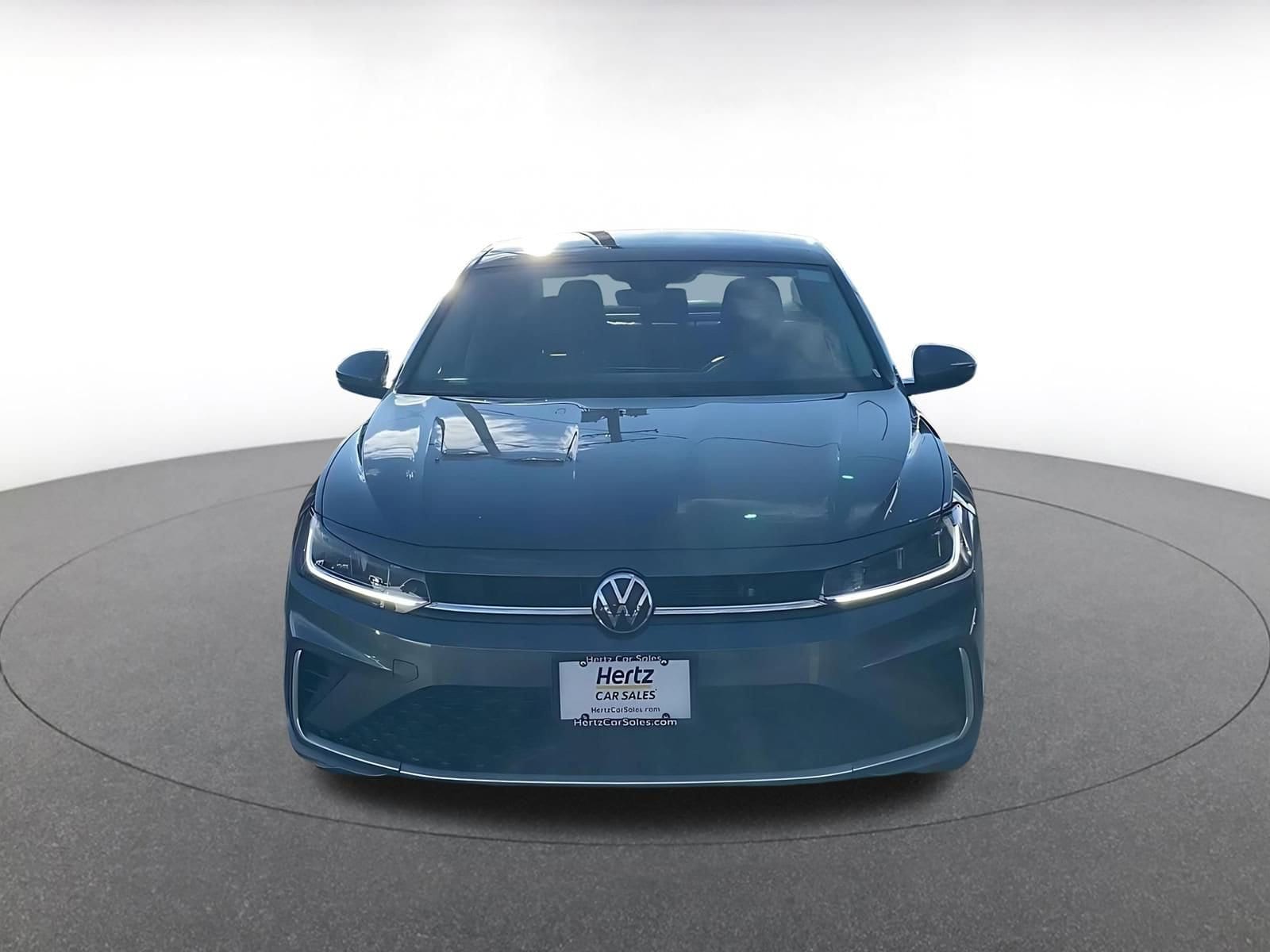 Thumbnail: 2025 Volkswagen Jetta - 4
