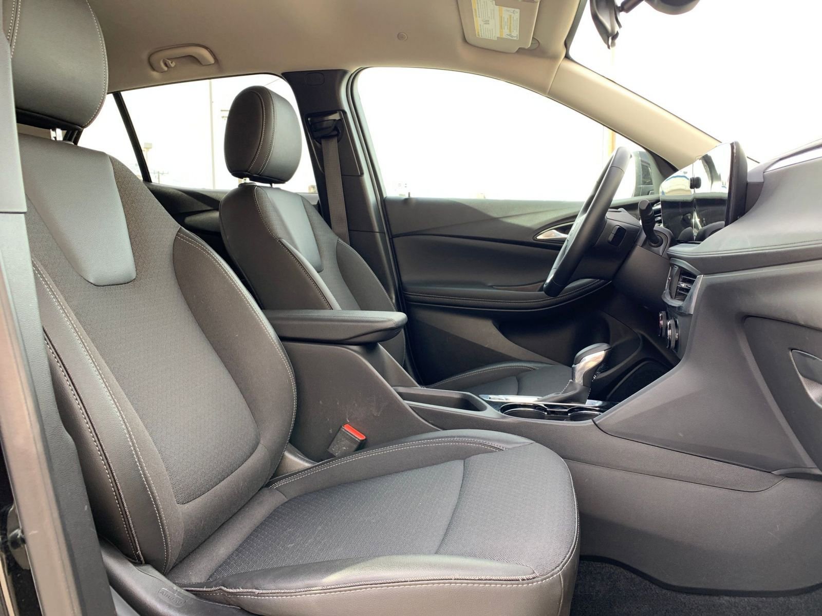 Thumbnail: 2025 Buick Encore GX - 35