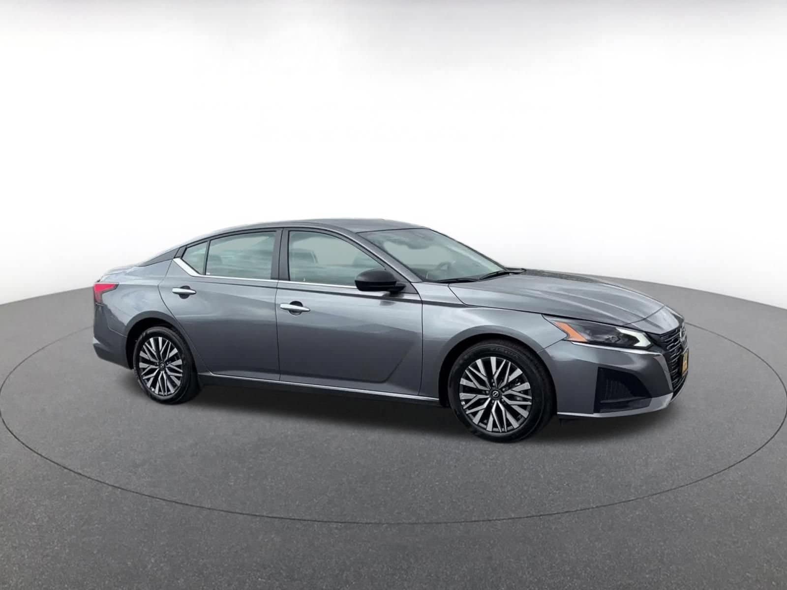 Thumbnail: 2025 Nissan Altima - 2