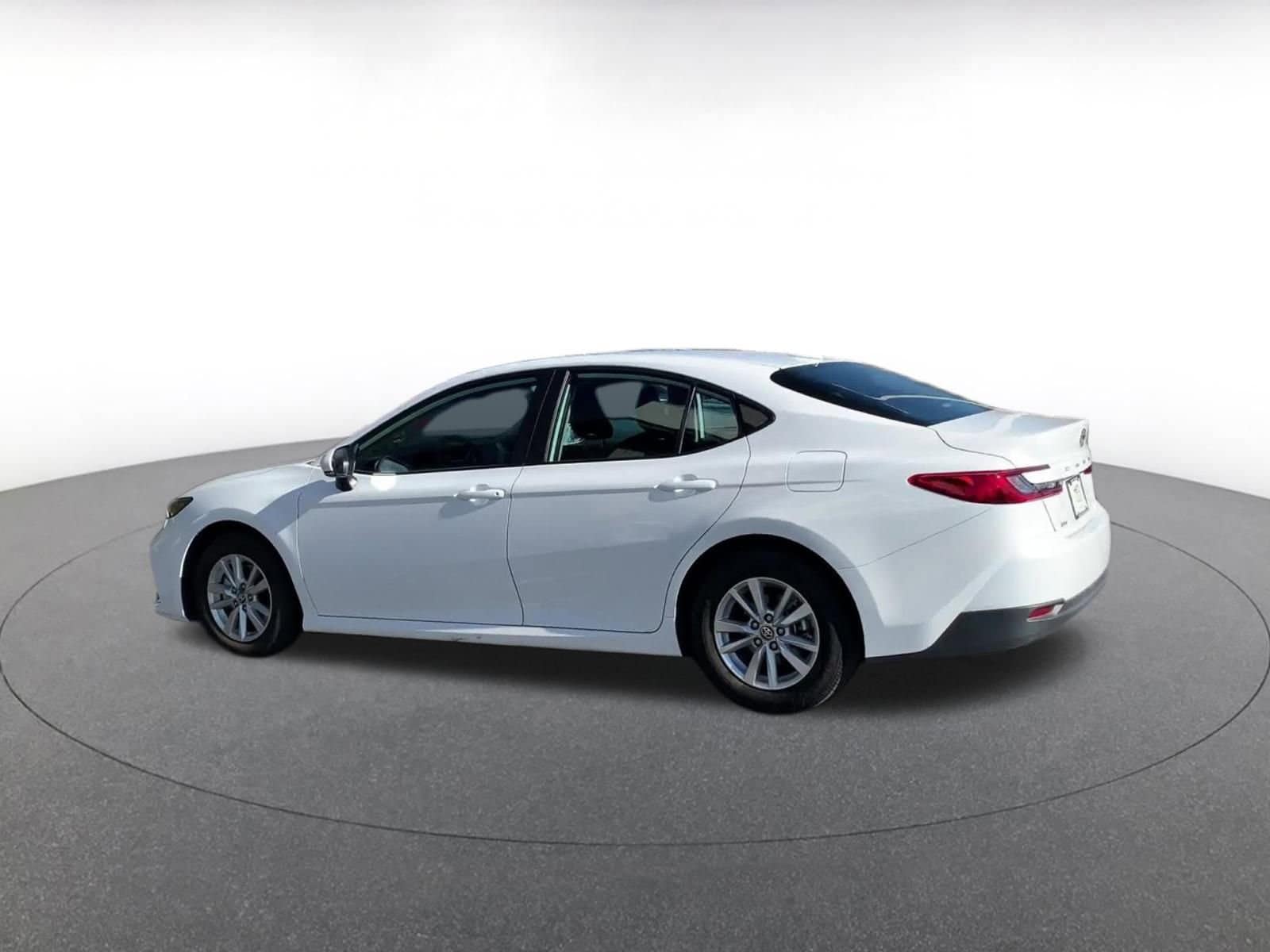 Thumbnail: 2025 Toyota Camry - 10