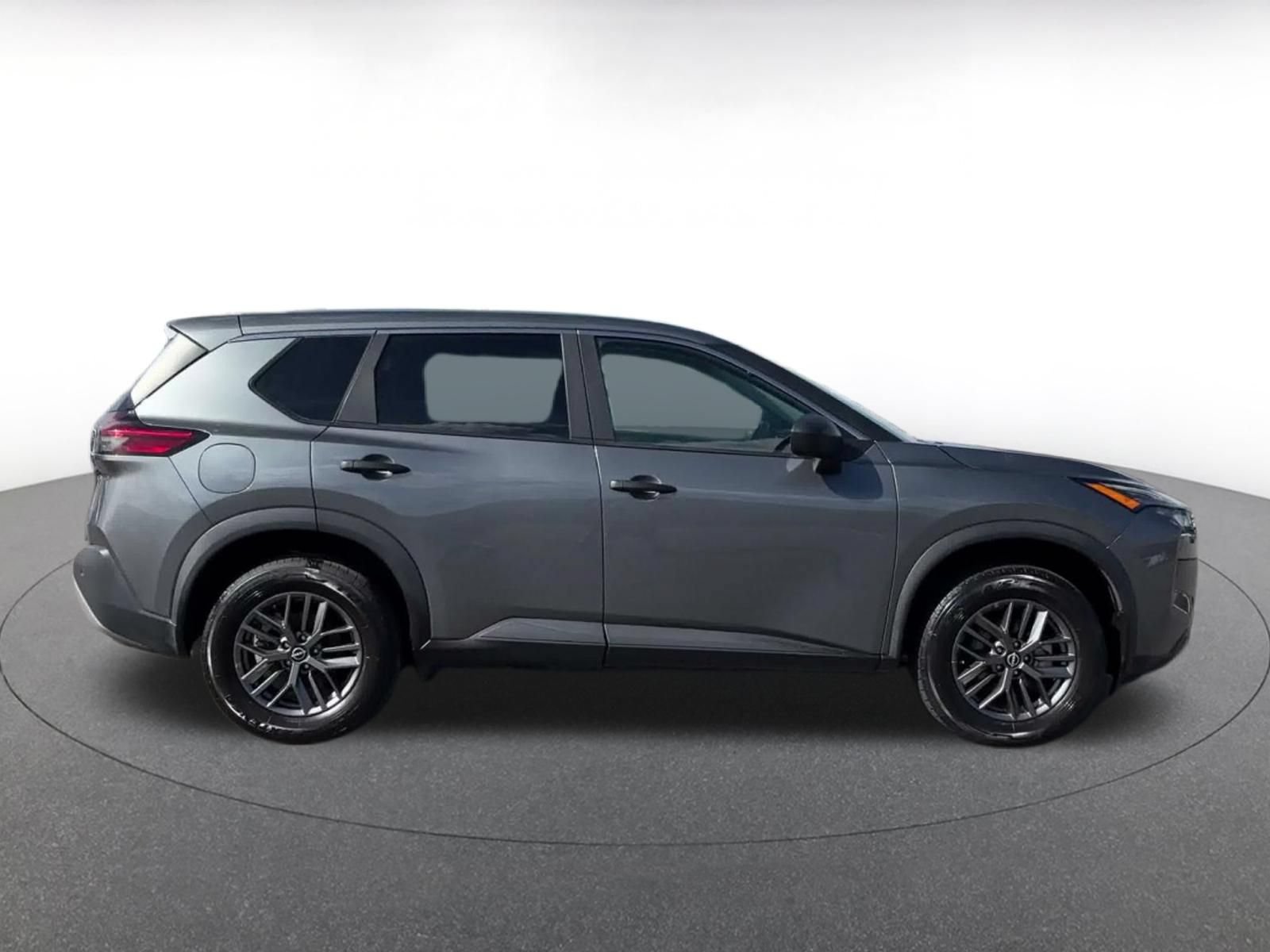 Thumbnail: 2023 Nissan Rogue - 15