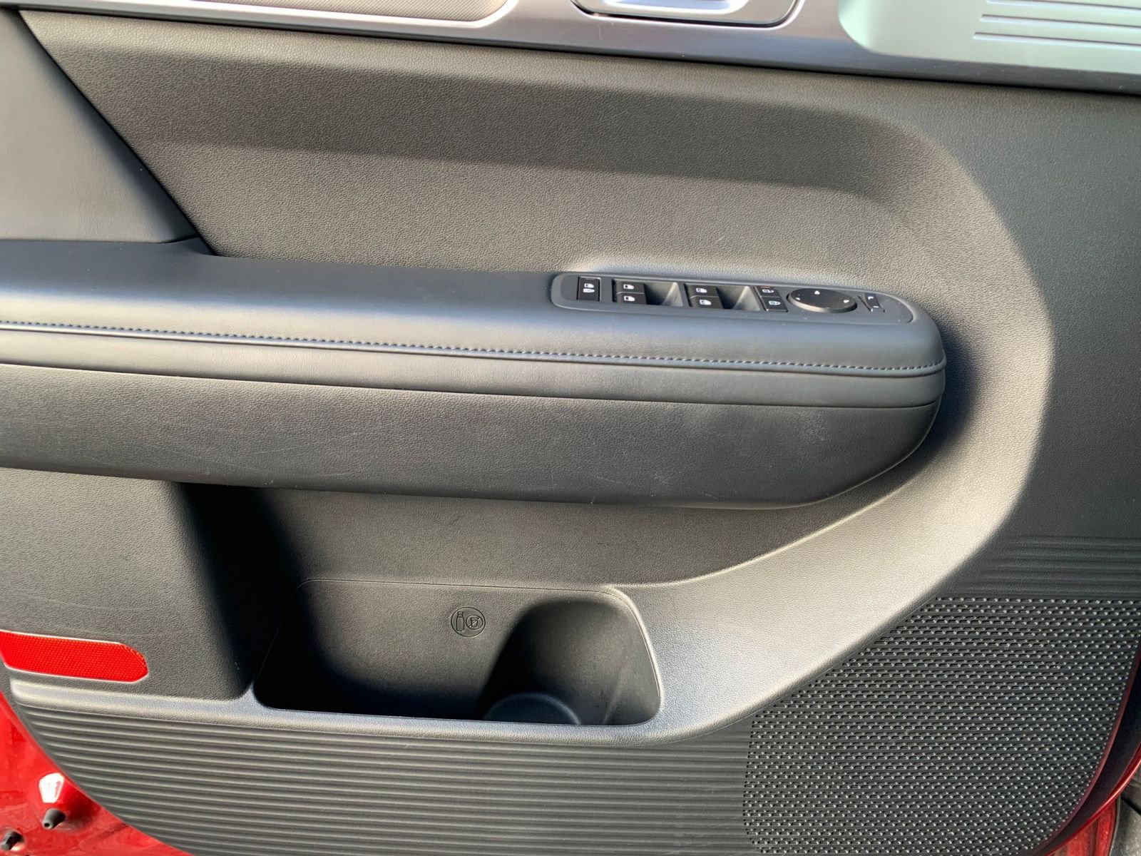 Thumbnail: 2025 Hyundai Santa Fe - 18