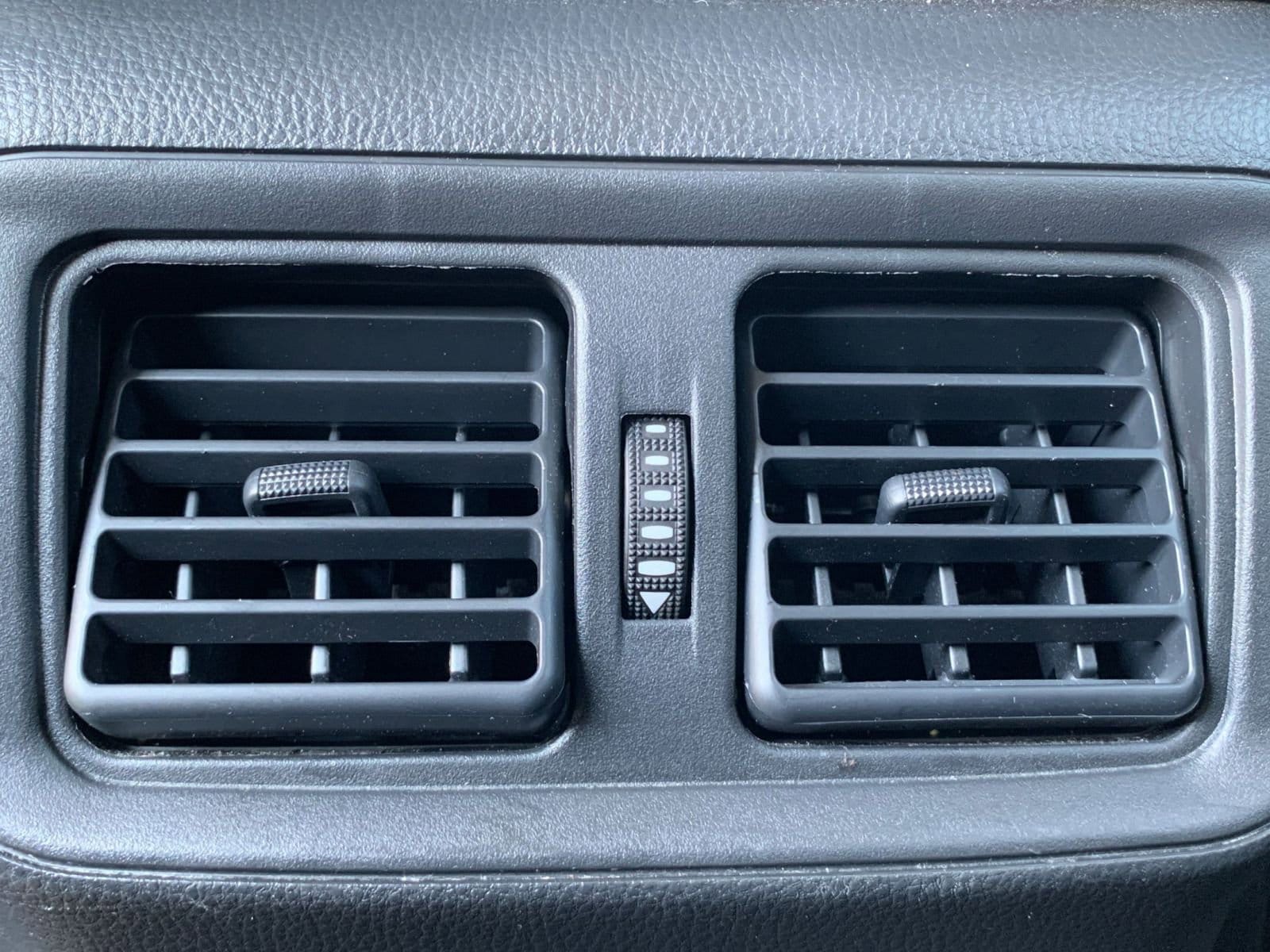 Thumbnail: 2025 Toyota RAV4 - 25