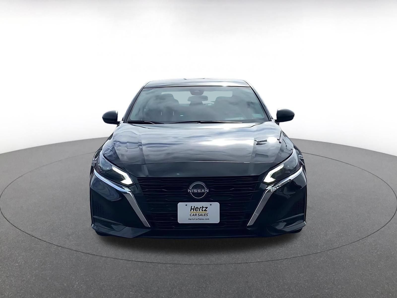 Thumbnail: 2025 Nissan Altima - 4