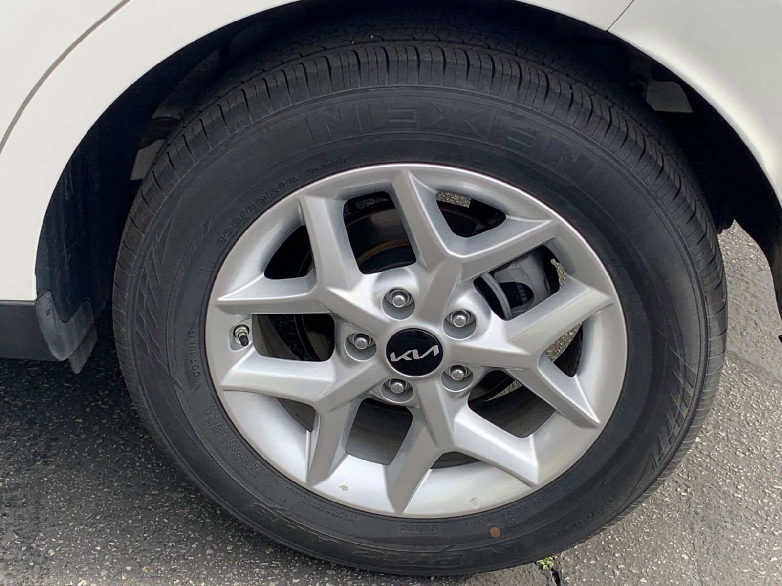 Thumbnail: 2025 Kia Soul - 28