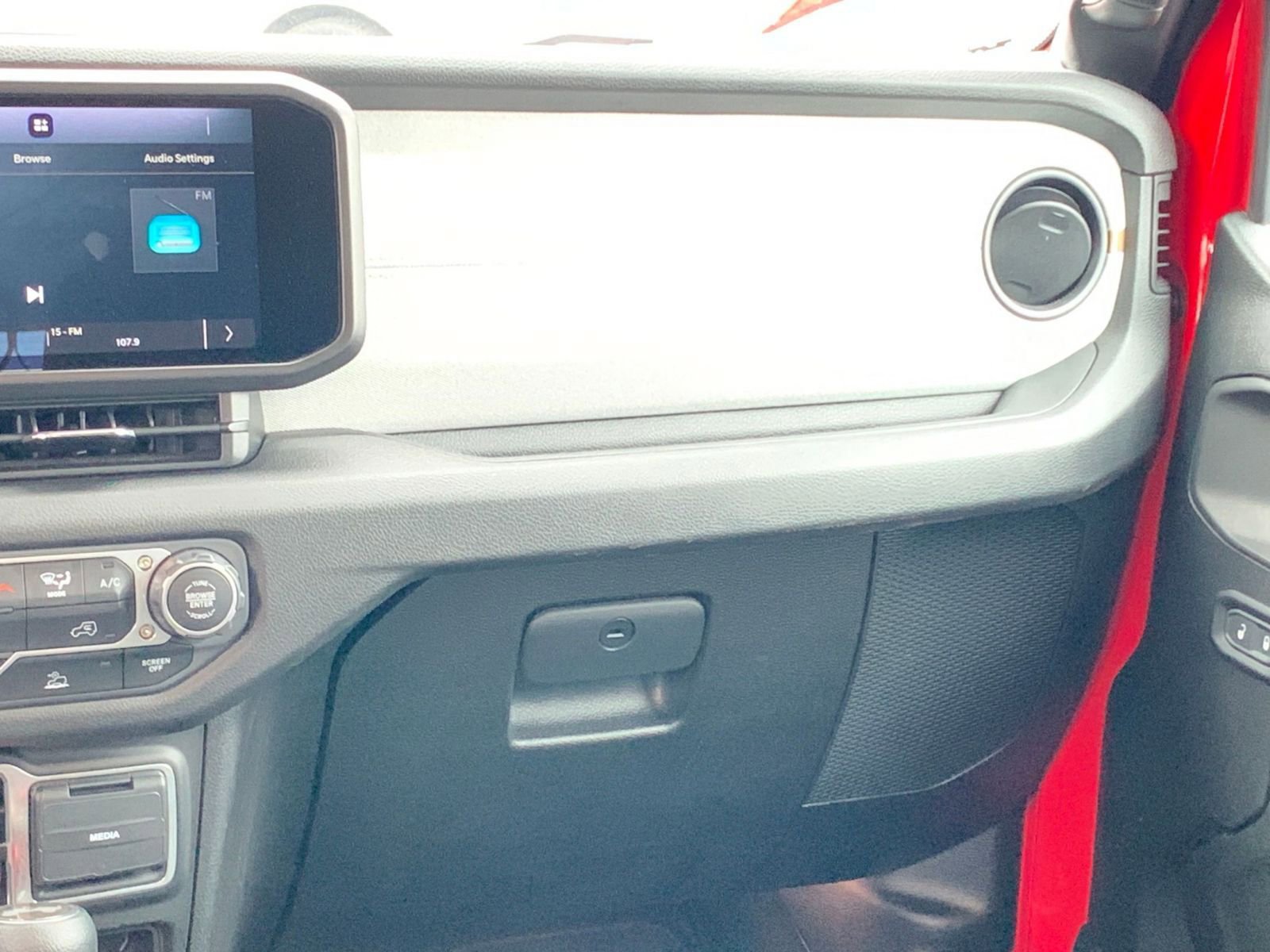 Thumbnail: 2025 Jeep Wrangler - 34