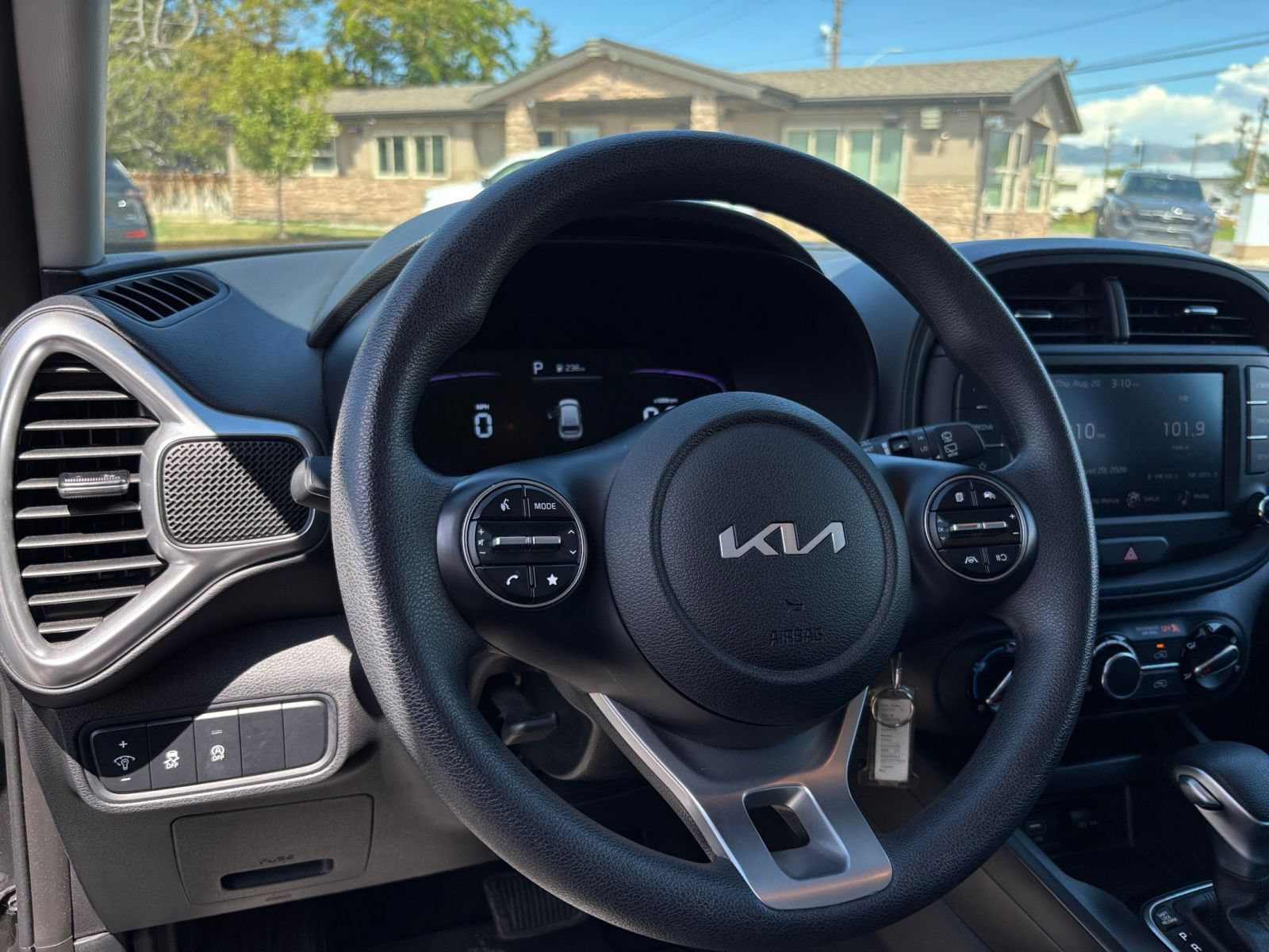 Thumbnail: 2025 Kia Soul - 27