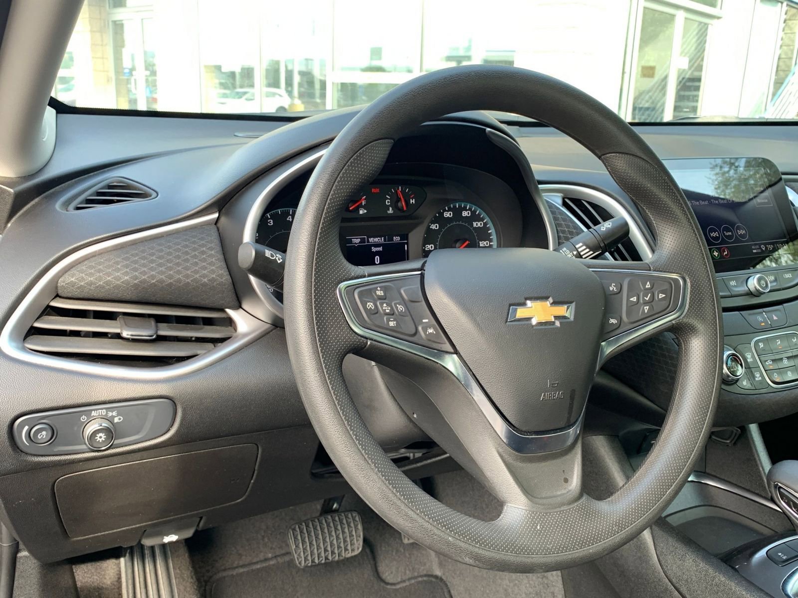 Thumbnail: 2024 Chevrolet Malibu - 34