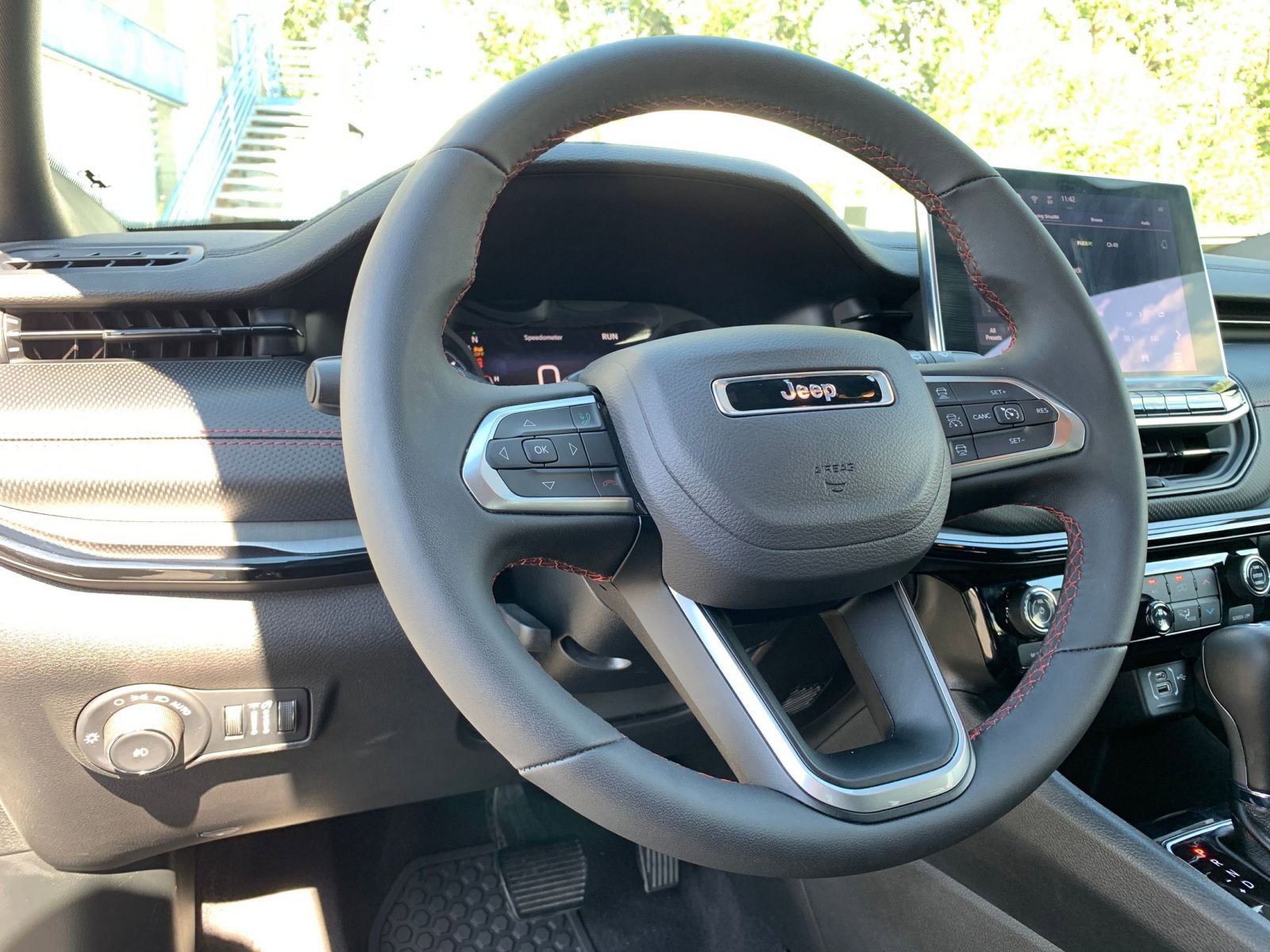 Thumbnail: 2025 Jeep Compass - 33