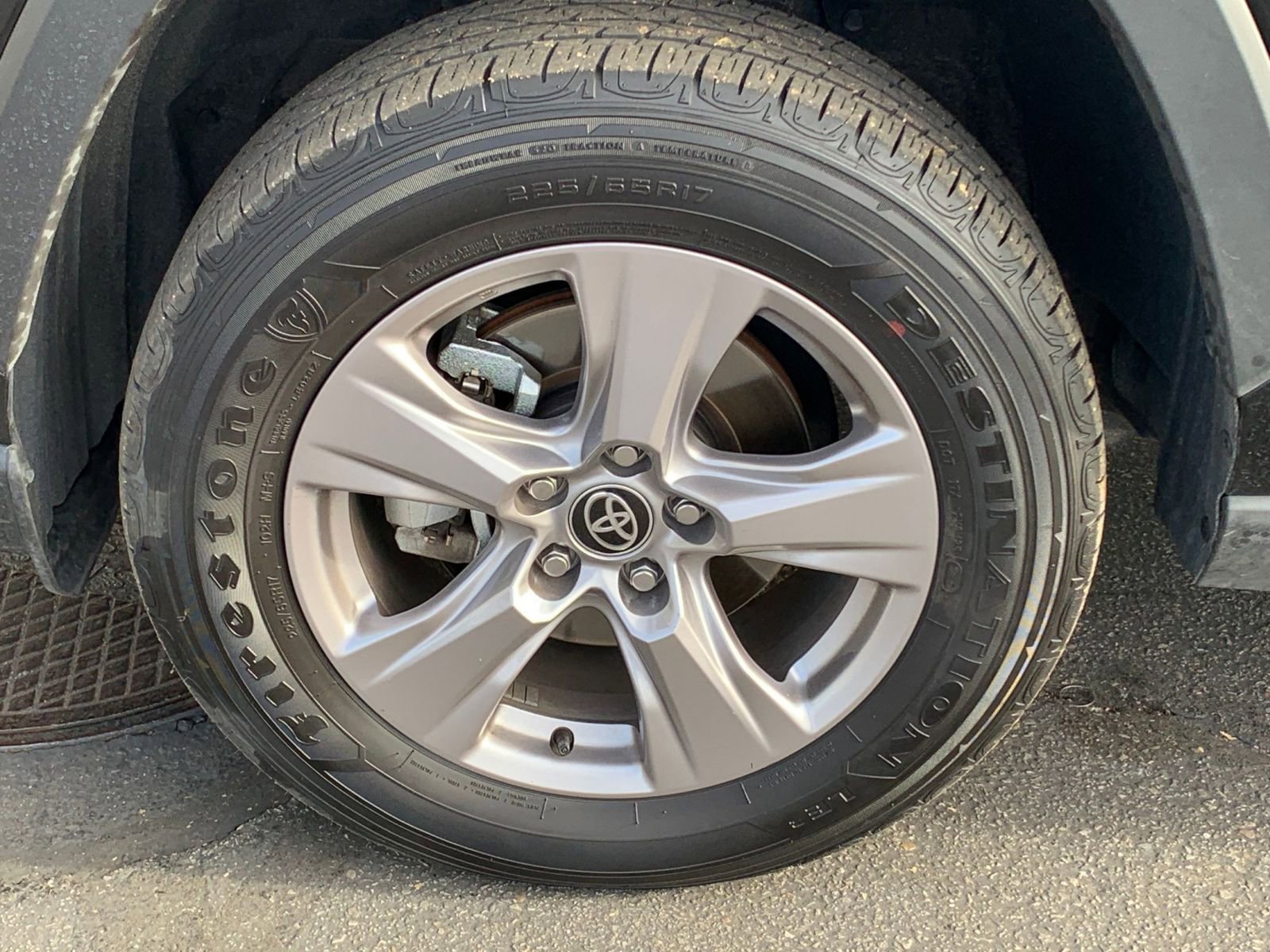 Thumbnail: 2025 Toyota RAV4 - 30