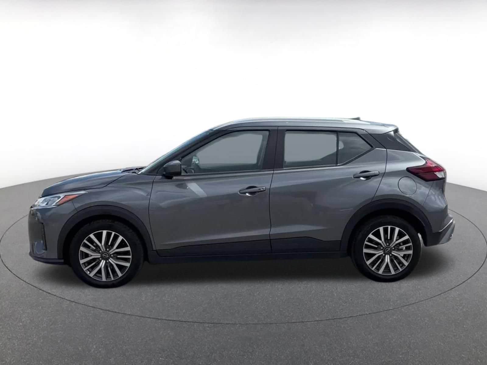 Thumbnail: 2024 Nissan Kicks - 7
