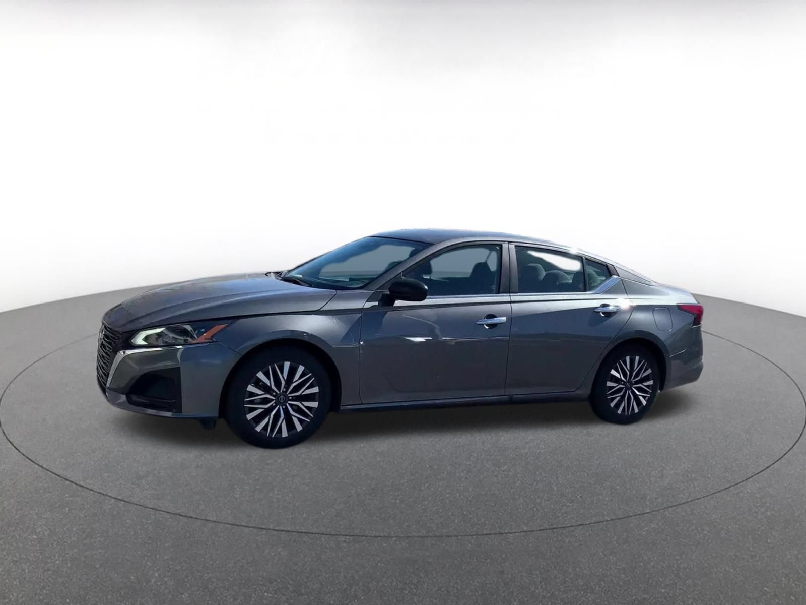 Thumbnail: 2025 Nissan Altima - 7