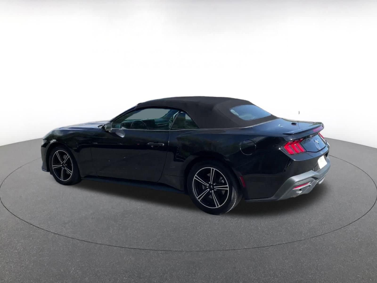 Thumbnail: 2024 Ford Mustang - 10