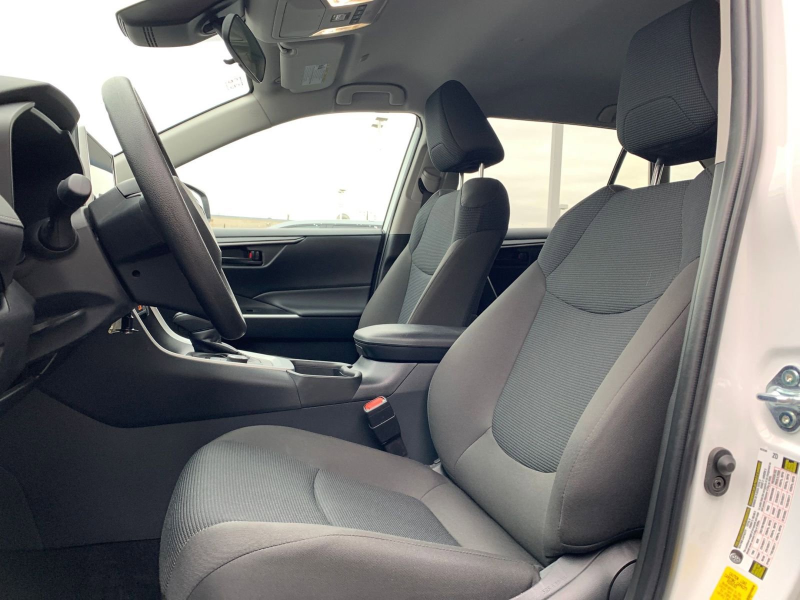 Thumbnail: 2025 Toyota RAV4 - 25