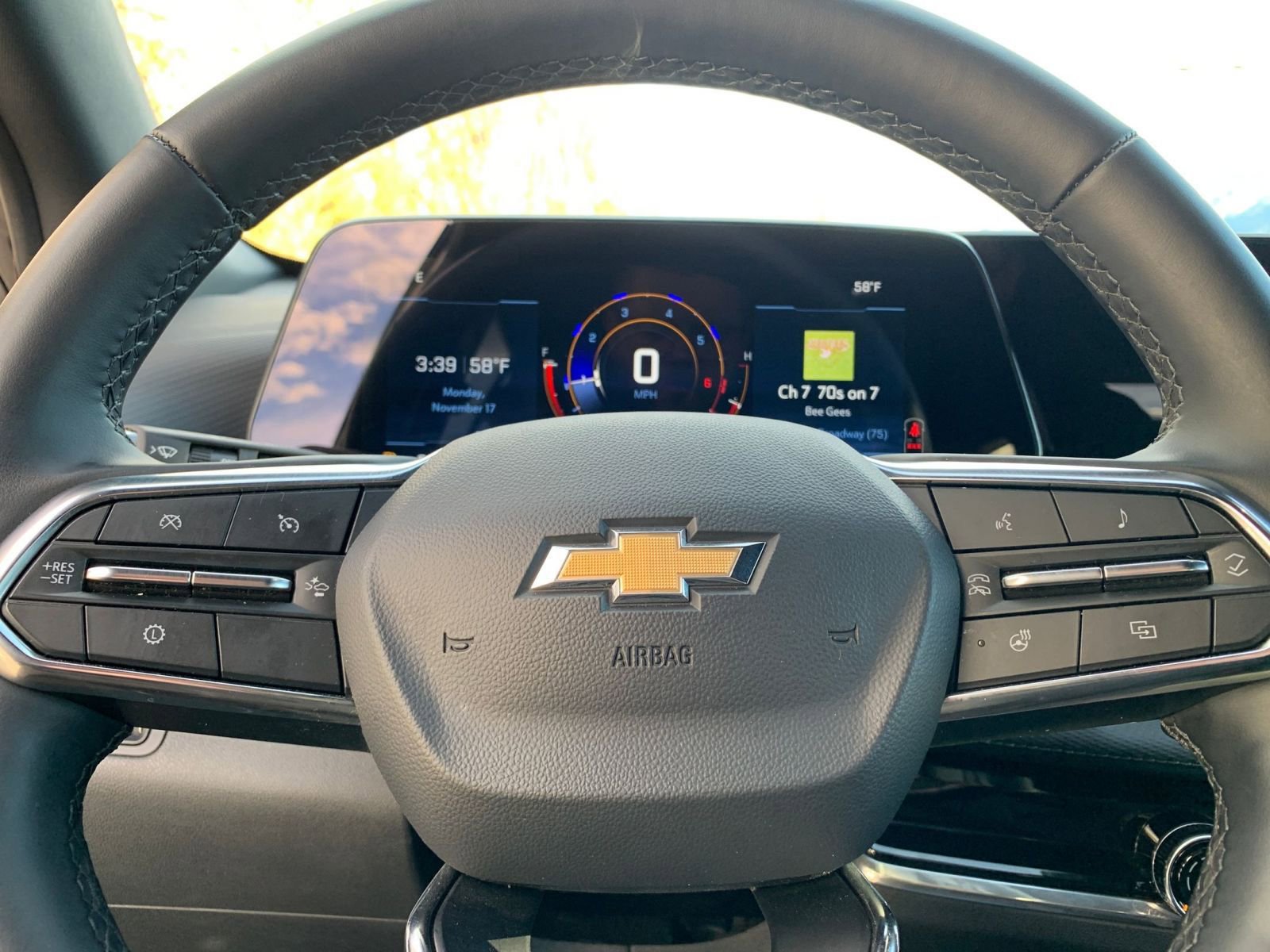 Thumbnail: 2025 Chevrolet Equinox - 27