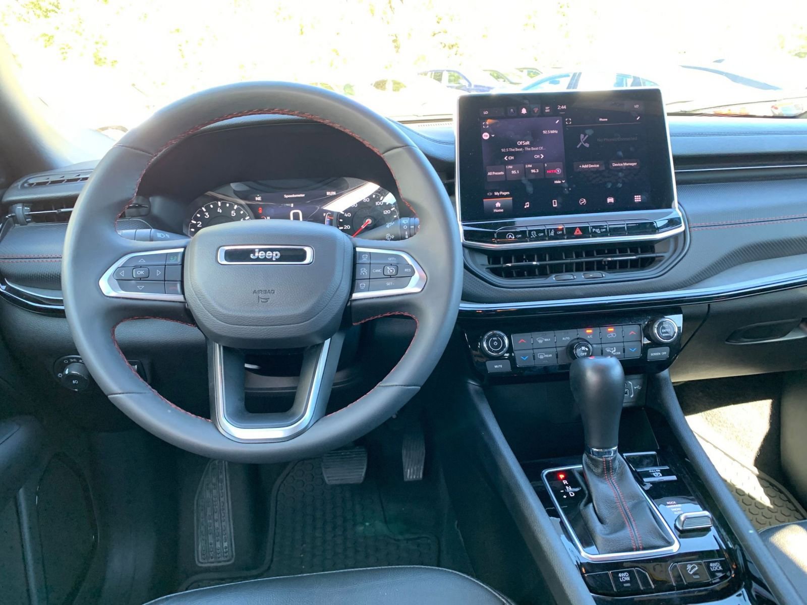 Thumbnail: 2025 Jeep Compass - 32